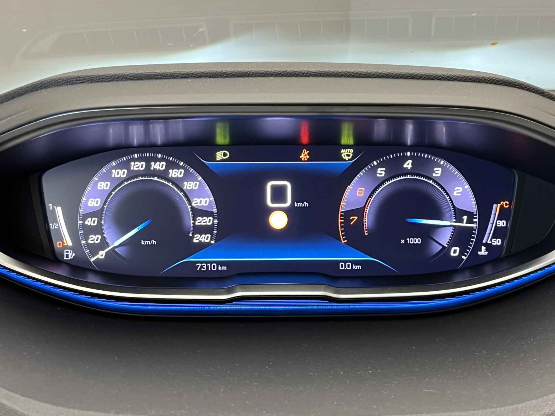 Peugeot 5008 1.2 130PK Automaat Allure Pack | Camera | Navigatie | Virtueel Dashboard | Leder/Stof | 18" LED | Apple/Android Carplay | Parkeersensoren | Cruise | Clima - 5/32