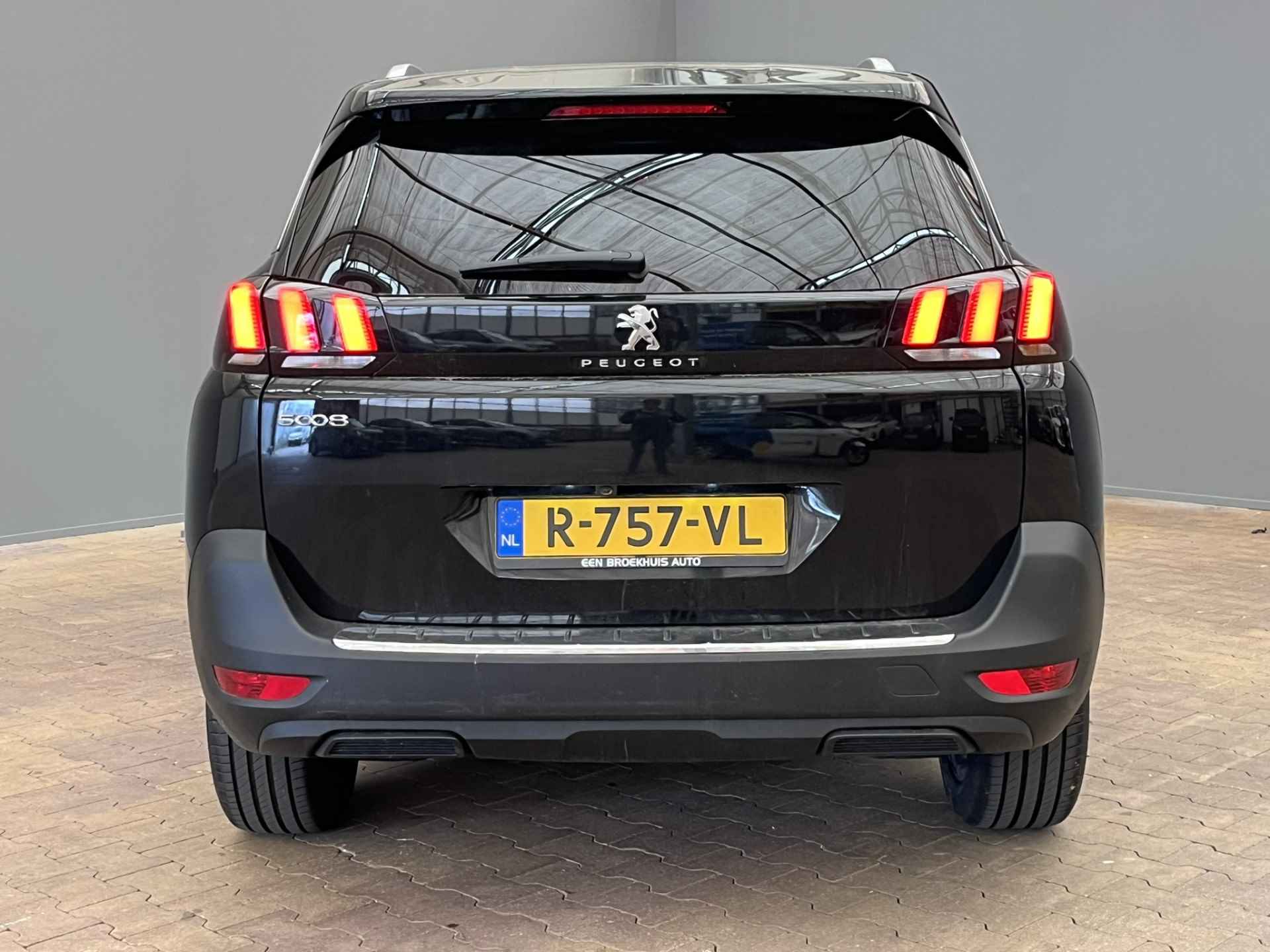 Peugeot 5008 1.2 130PK Automaat Allure Pack | Camera | Navigatie | Virtueel Dashboard | Leder/Stof | 18" LED | Apple/Android Carplay | Parkeersensoren | Cruise | Clima - 14/32