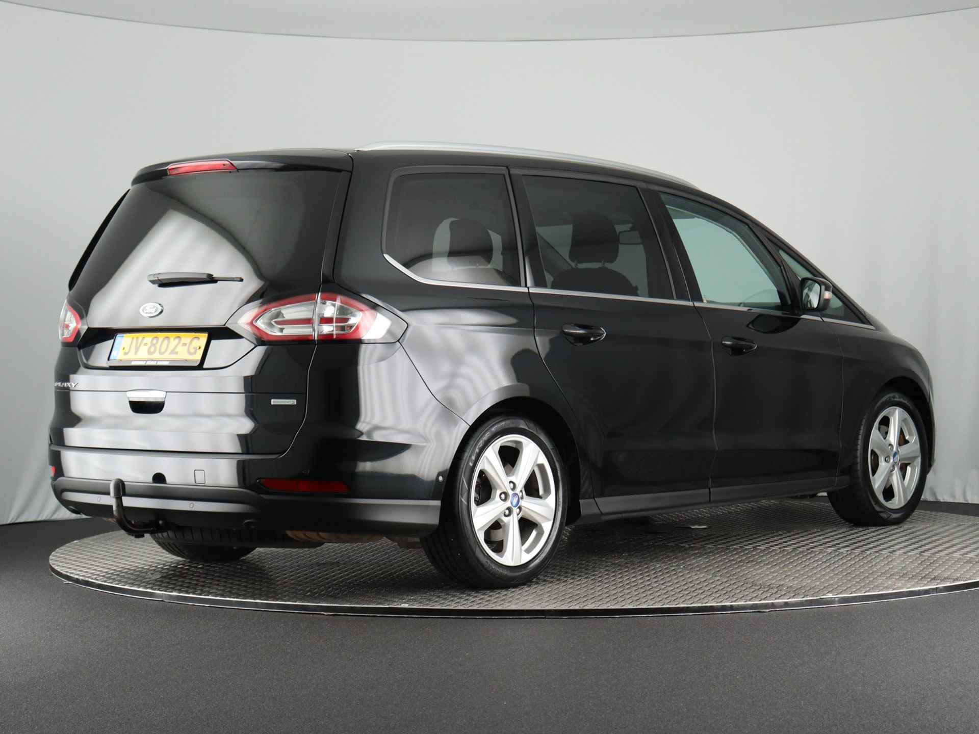 Ford Galaxy 2.0 Titanium (NL-Auto / 7P / Trekhaak / Stoelverw. / Navi / Bluetooth) - 4/47