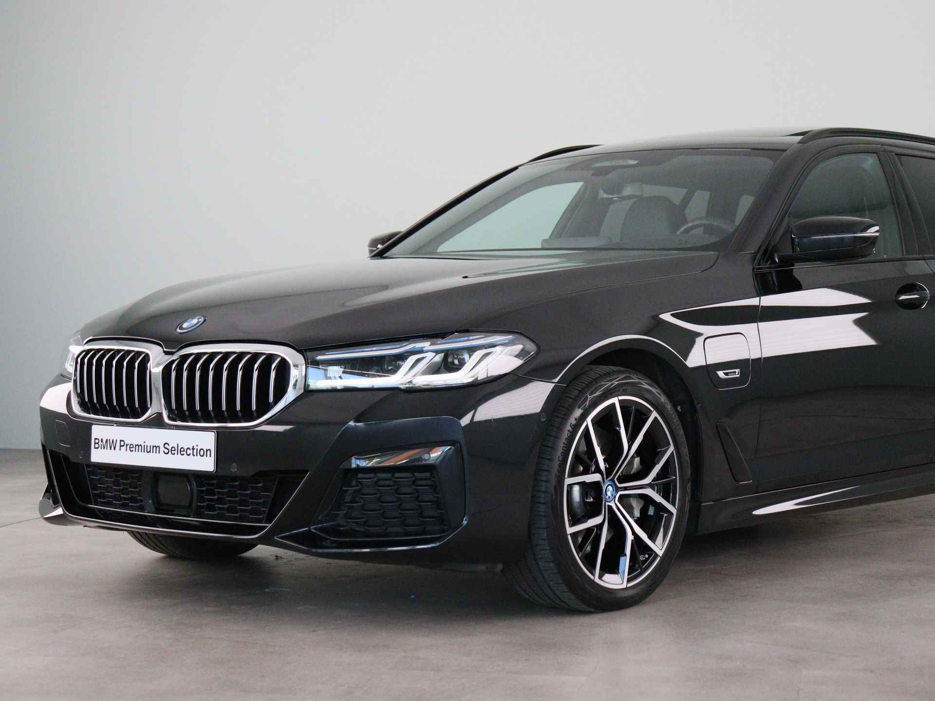 BMW 5 Serie Touring 530e Business Edition Plus - 21/27