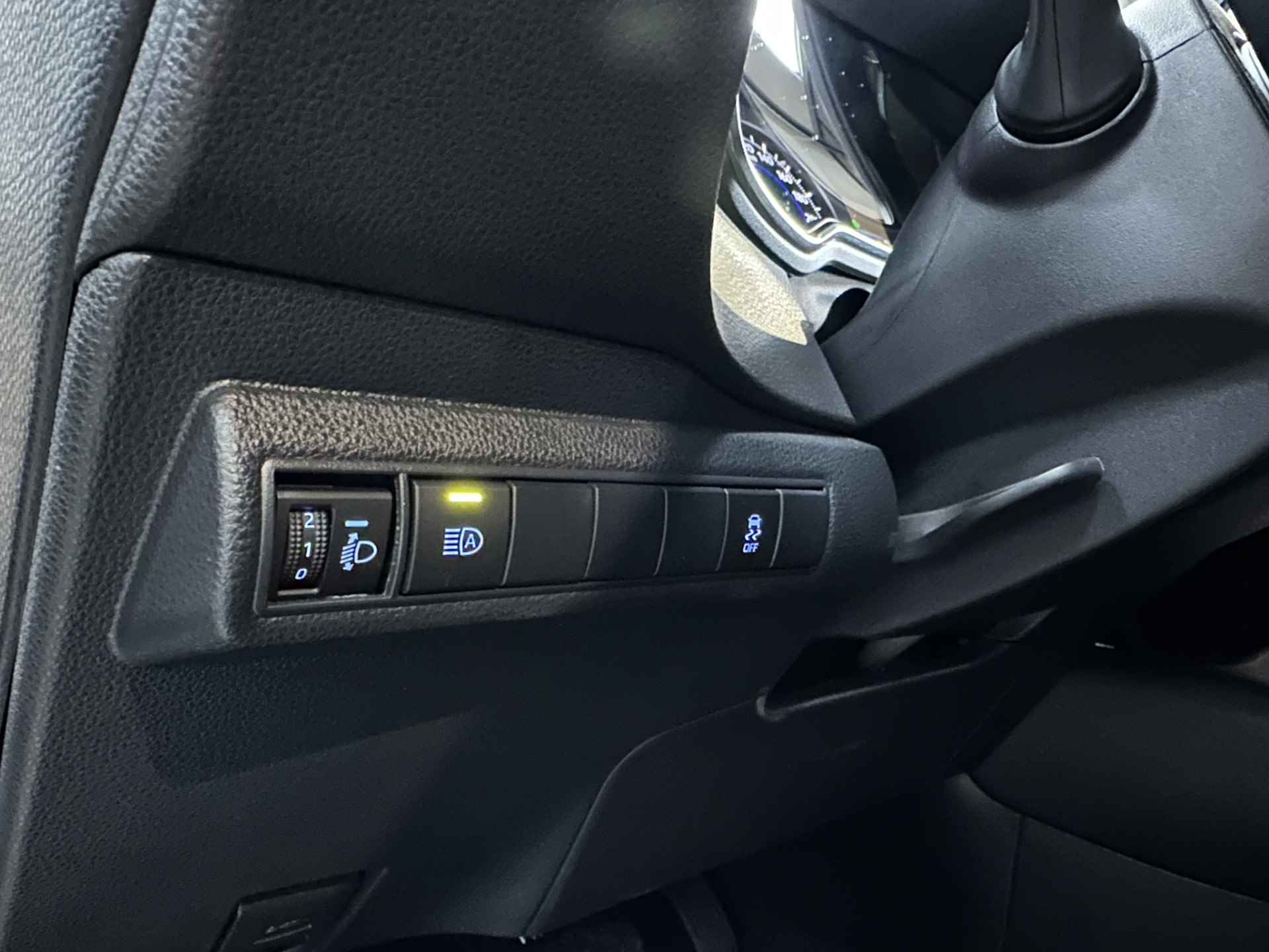Toyota Corolla Touring Sports 1.8 Hybrid Active LED | Camera | Adaptive cruise | Navigatie | Apple Carplay Android Auto | Isofix | NAP | - 14/37