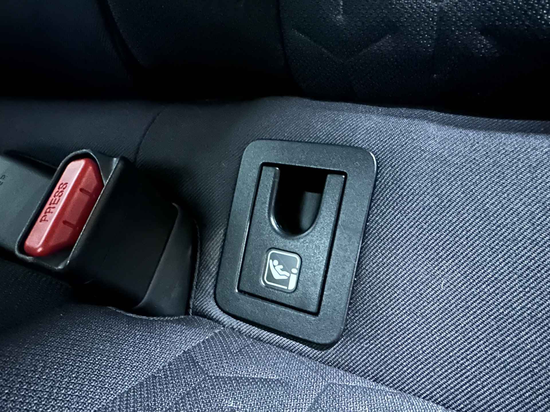 Toyota Corolla Touring Sports 1.8 Hybrid Active LED | Camera | Adaptive cruise | Navigatie | Apple Carplay Android Auto | Isofix | NAP | - 31/37