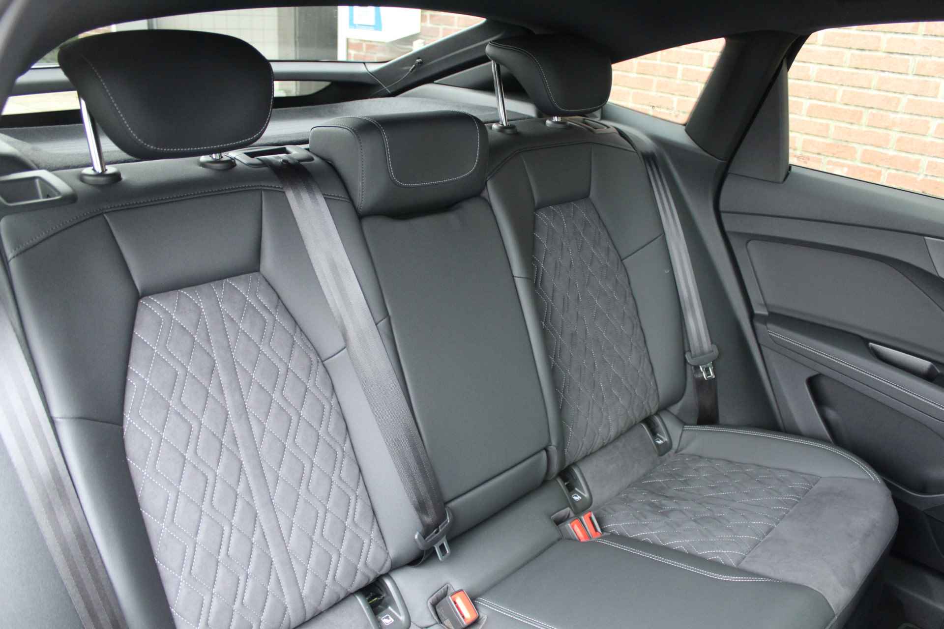 Audi Q4 Sportback e-tron 45 quattro S Edition 82 kWh |PANO|21-INCH|MATRIX-LED|SONOS| - 38/61