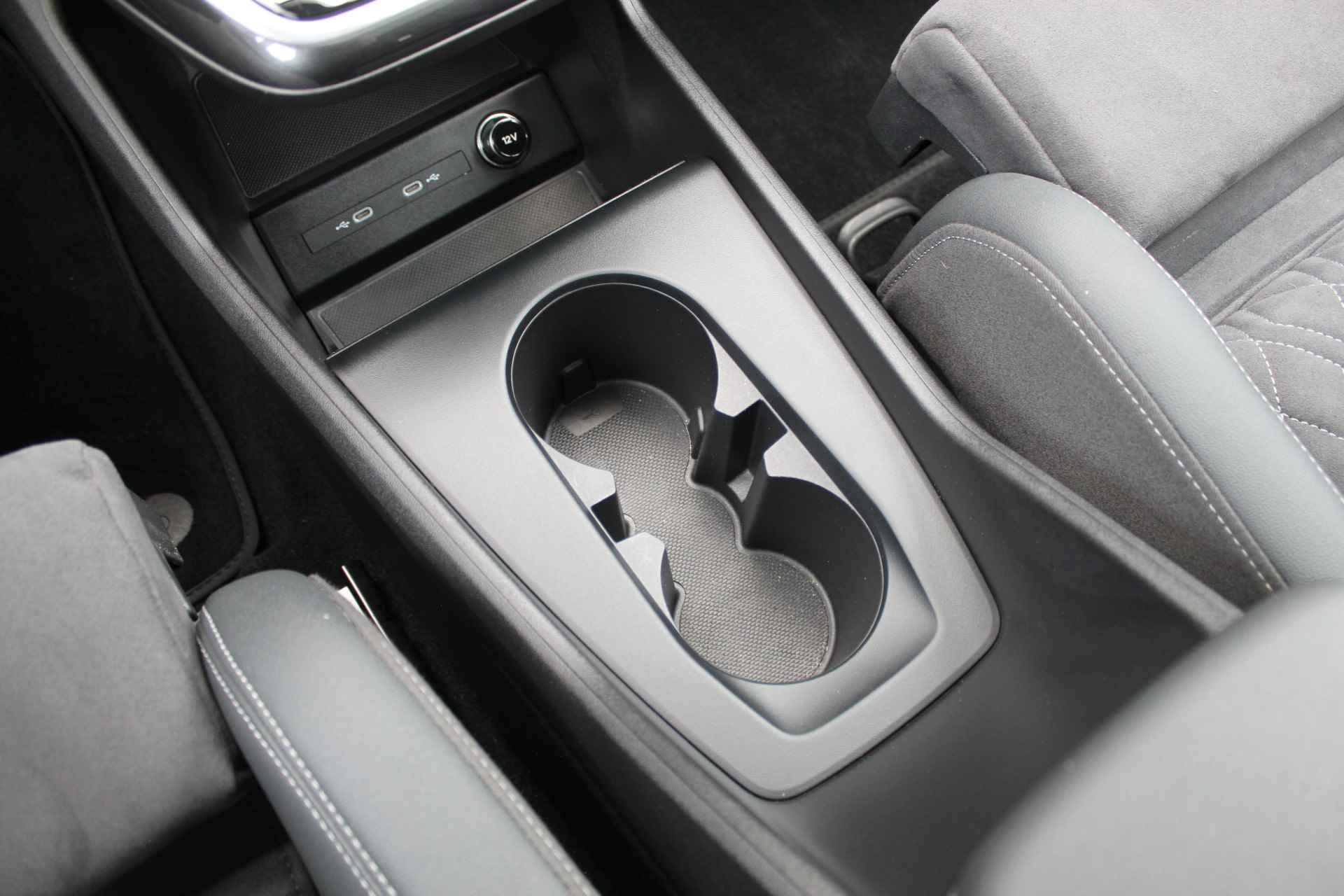 Audi Q4 Sportback e-tron 45 quattro S Edition 82 kWh |PANO|21-INCH|MATRIX-LED|SONOS| - 58/61