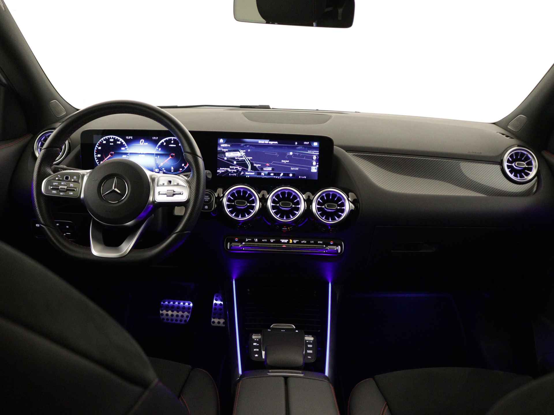 Mercedes-Benz GLA 180 Business Solution AMG | Panoramadak | Memory Seats | Multibeam LED | Inclusief 24 maanden Mercedes-Benz Certified garantie voor Europa. - 6/44