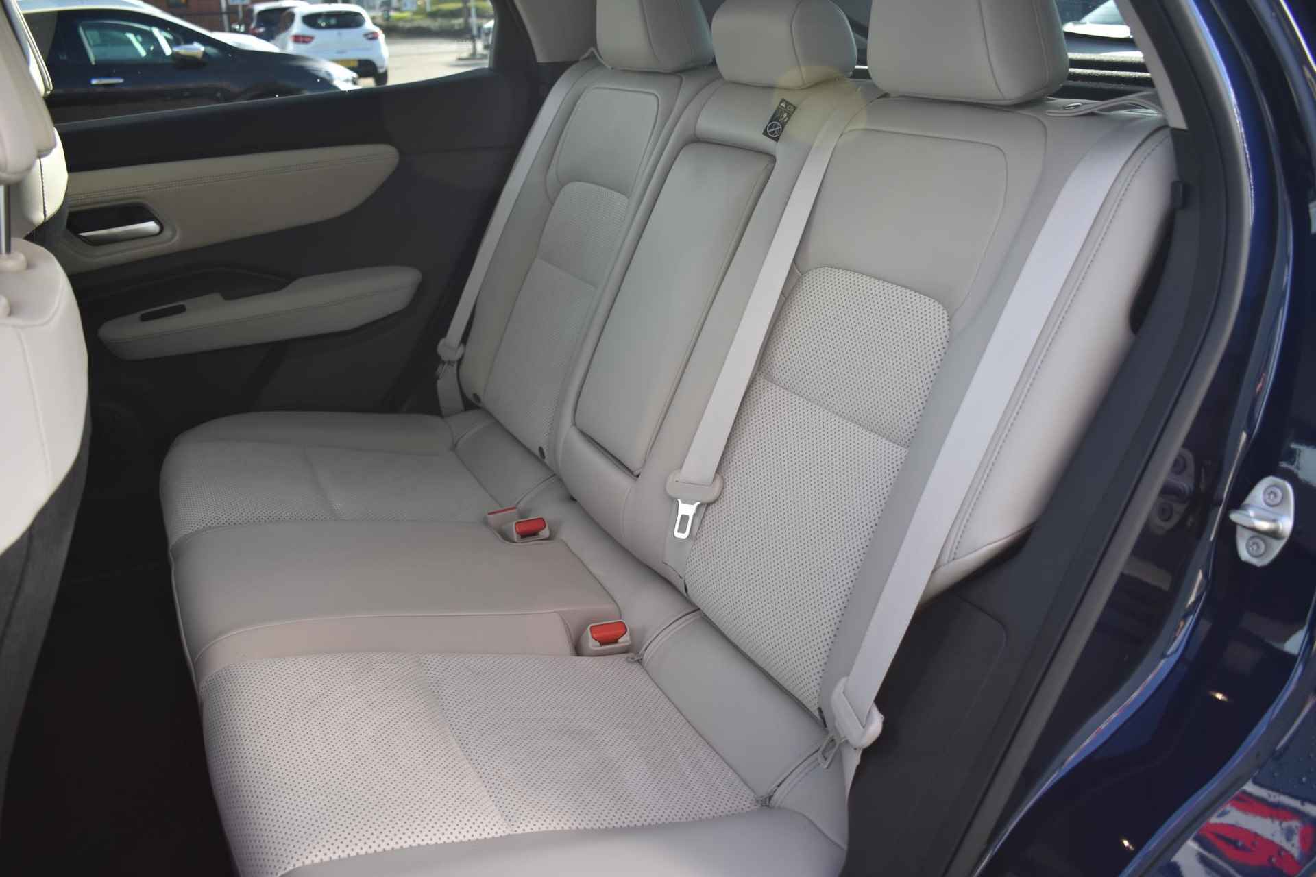 Nissan Ariya Evolve 91 kWh 240pk | Bose Audio | Draadloze Apple Carplay & Android Auto | Afneembare Trekhaak | Elektrisch Verstelbare Stoelen | Stoel/Stuurwiel Verwarming | - 23/46