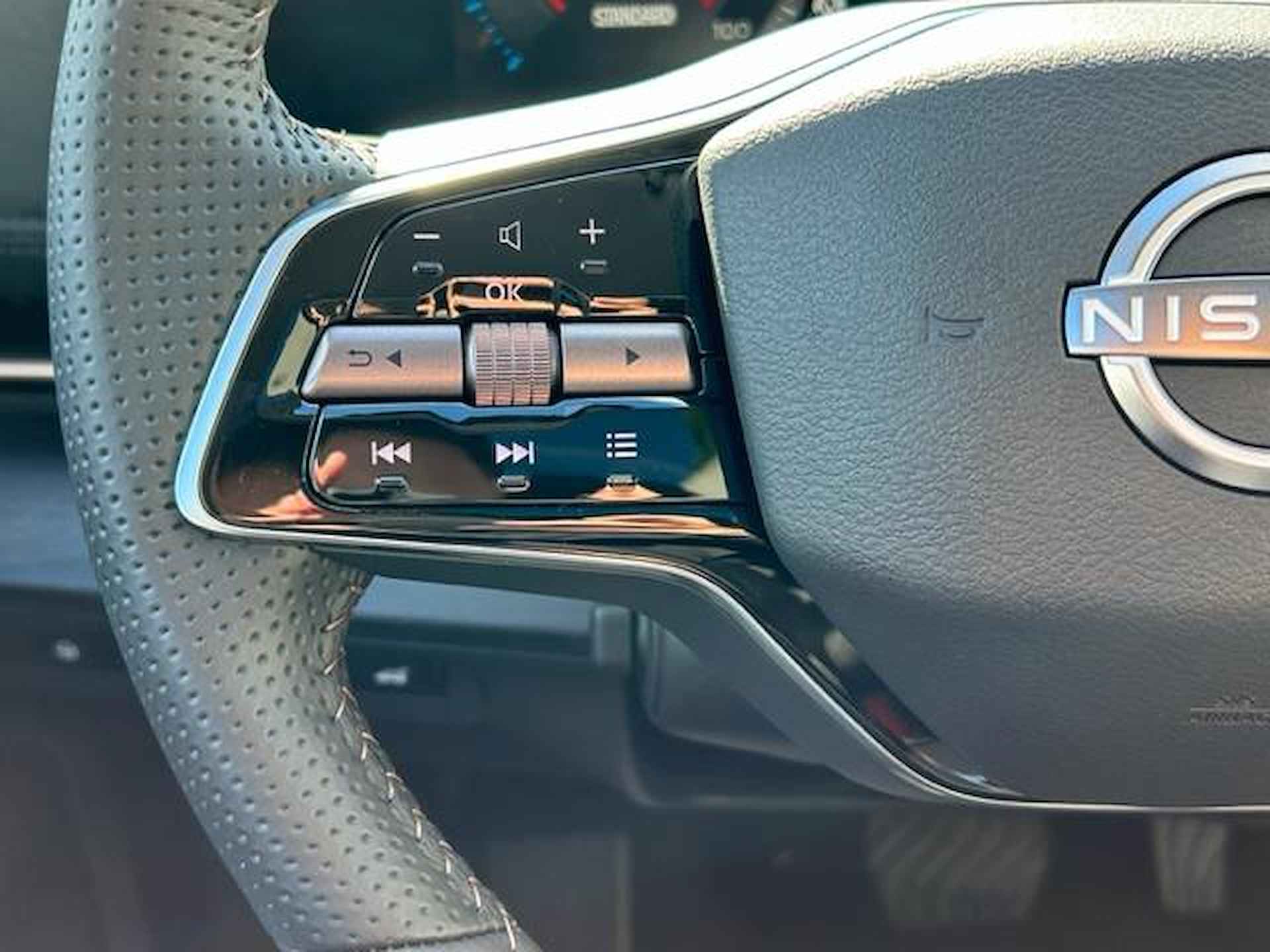 Nissan Ariya Evolve 91 kWh / Elektrisch schuif- kanteldak / Apple Carplay/Android Auto / Stoelverwarming voor en achter / Stuurverwarming / Stoelverkoeling voor / Adaptieve cruise control - 51/57
