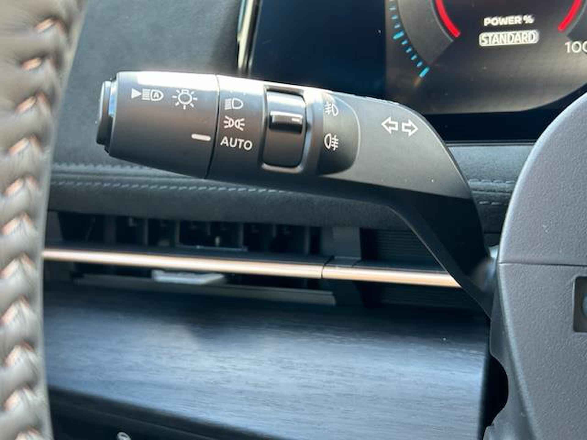 Nissan Ariya Evolve 91 kWh / Elektrisch schuif- kanteldak / Apple Carplay/Android Auto / Stoelverwarming voor en achter / Stuurverwarming / Stoelverkoeling voor / Adaptieve cruise control - 53/57