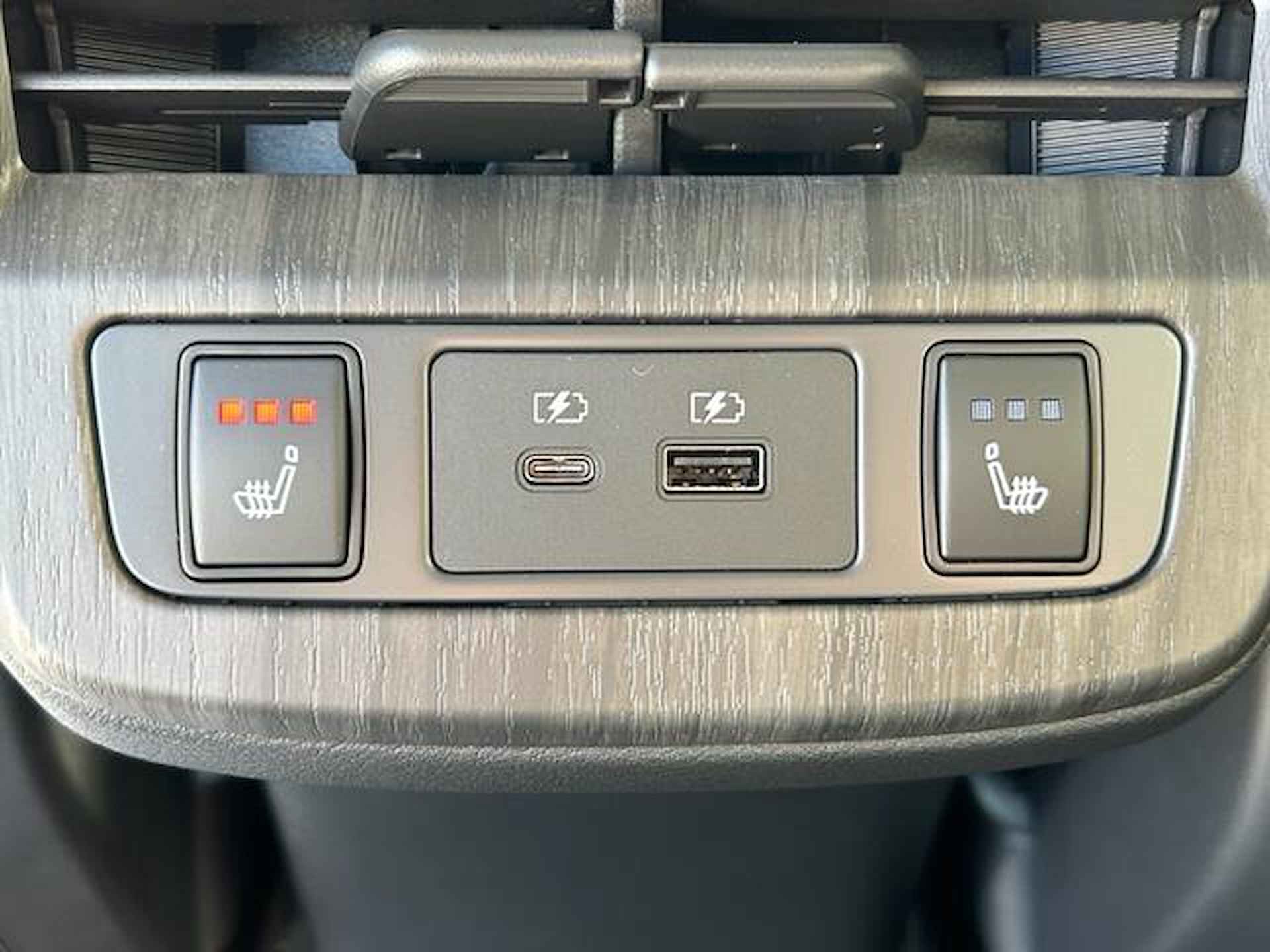 Nissan Ariya Evolve 91 kWh / Elektrisch schuif- kanteldak / Apple Carplay/Android Auto / Stoelverwarming voor en achter / Stuurverwarming / Stoelverkoeling voor / Adaptieve cruise control - 56/57