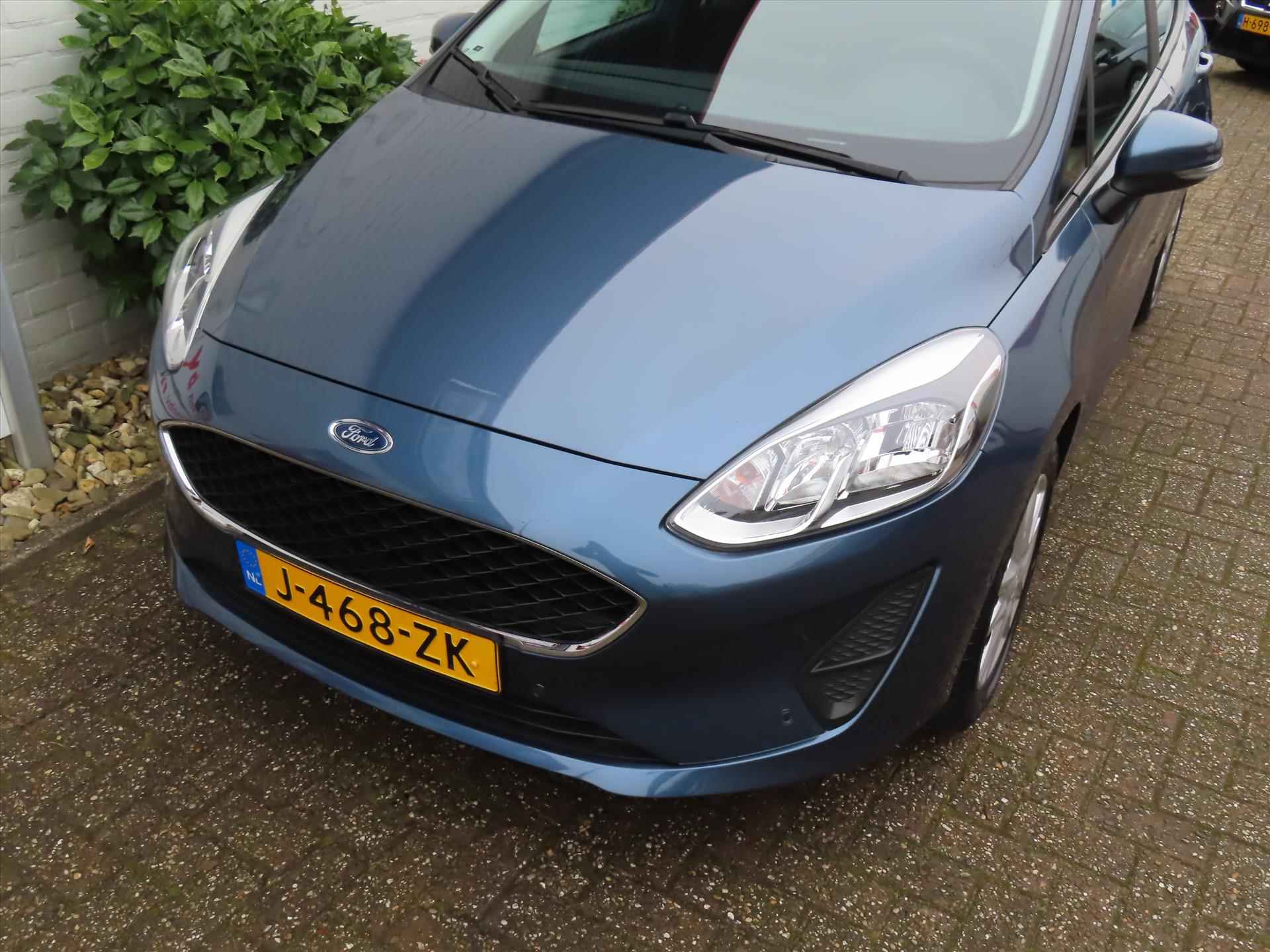 Ford Fiesta 1.0 EcoBoost 95pk 5dr Connected/ Navi/ Led koplampen/ Apple Carplay/ All season banden/ Parkeersensoren voor + achter/ 1 Eigenaar/ Origineel NL/ NAP - 35/40