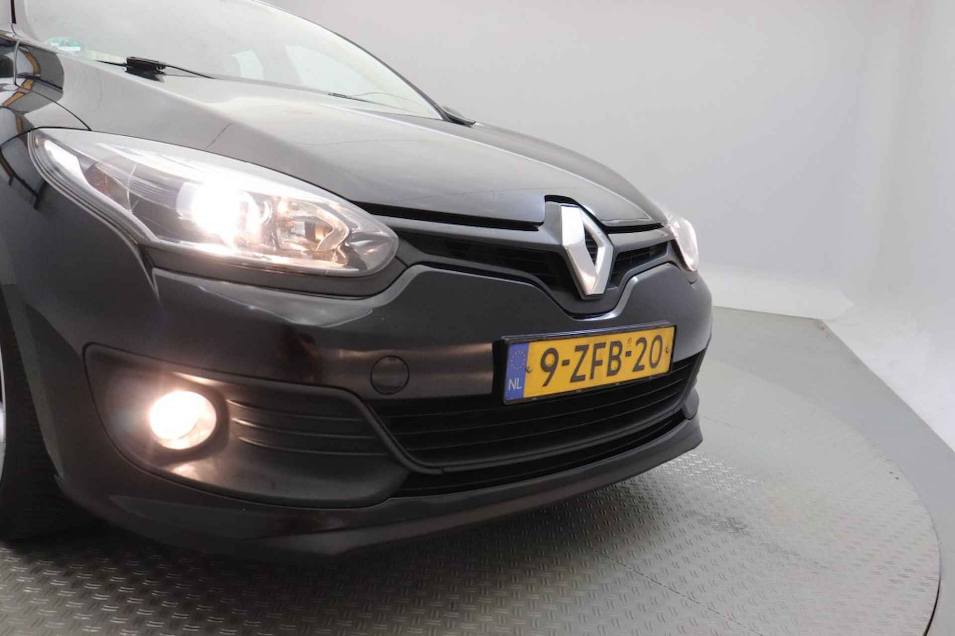 RENAULT Megane 1.5 dCi Authentique - Navi, Cruise, Trekhaak - 24/25