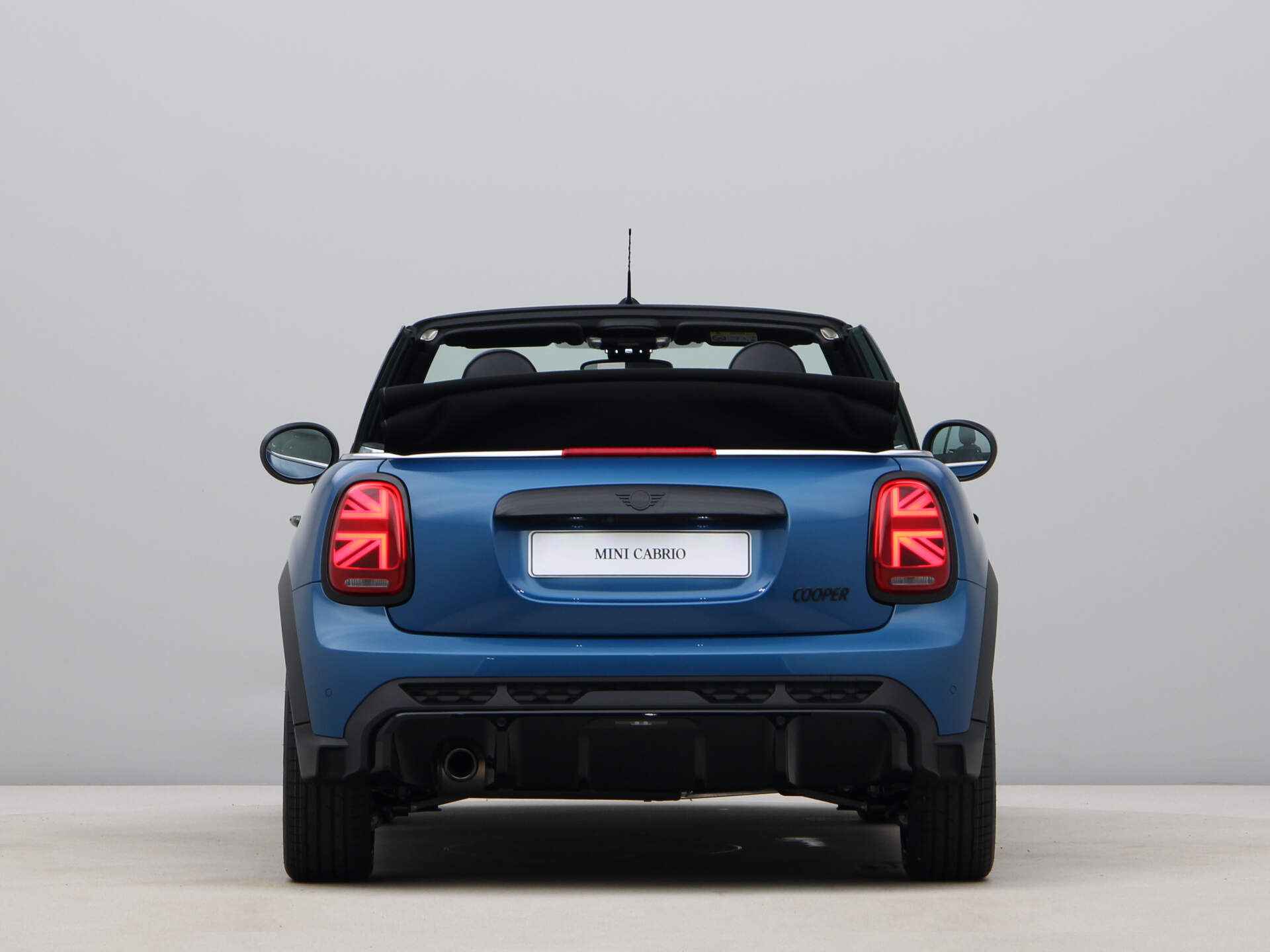 MINI Cabrio Cooper Rockingham GT - Private Lease EUR 799,- (48mnd/10.000km) - - 16/36