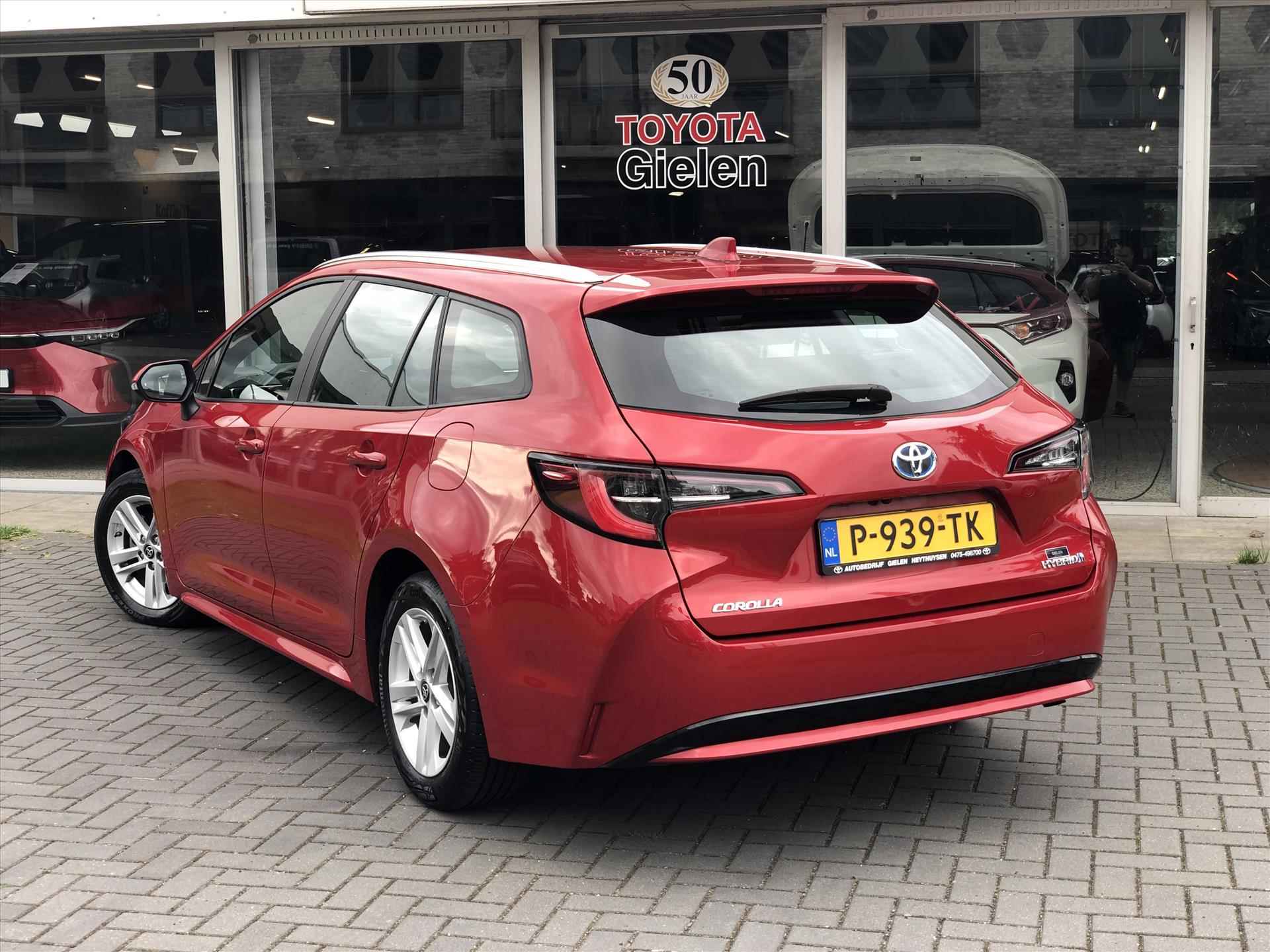 Toyota Corolla Touring Sports 1.8 Hybrid Active | Eerste eigenaar, Apple Carplay/Android Auto, Parkeercamera, Lichtmetalen velgen - 10/28