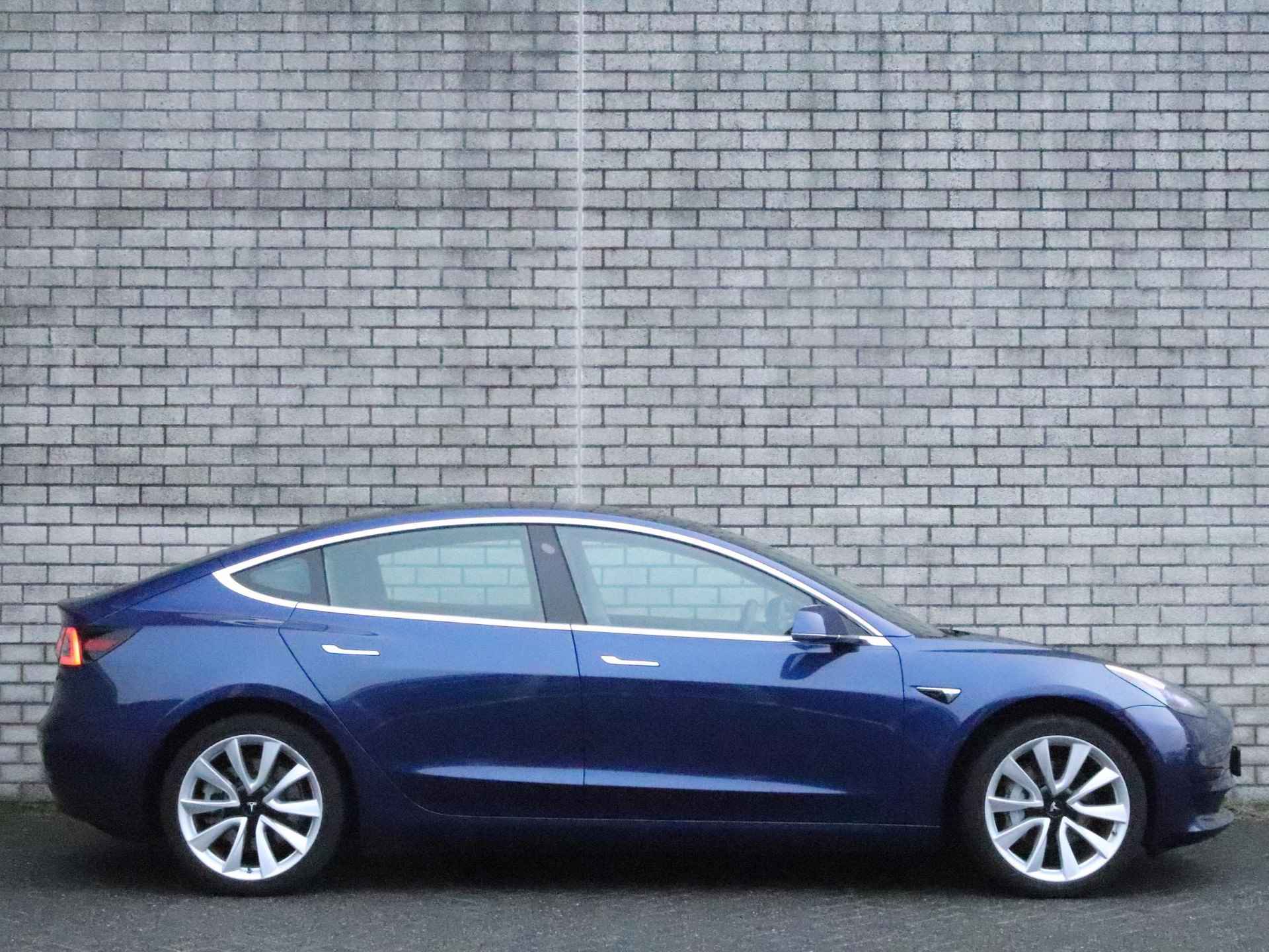 Tesla Model 3 Standard RWD Plus 60 kWh | Auto-pilot | 19" Licht-Metalen Velgen | - 17/36