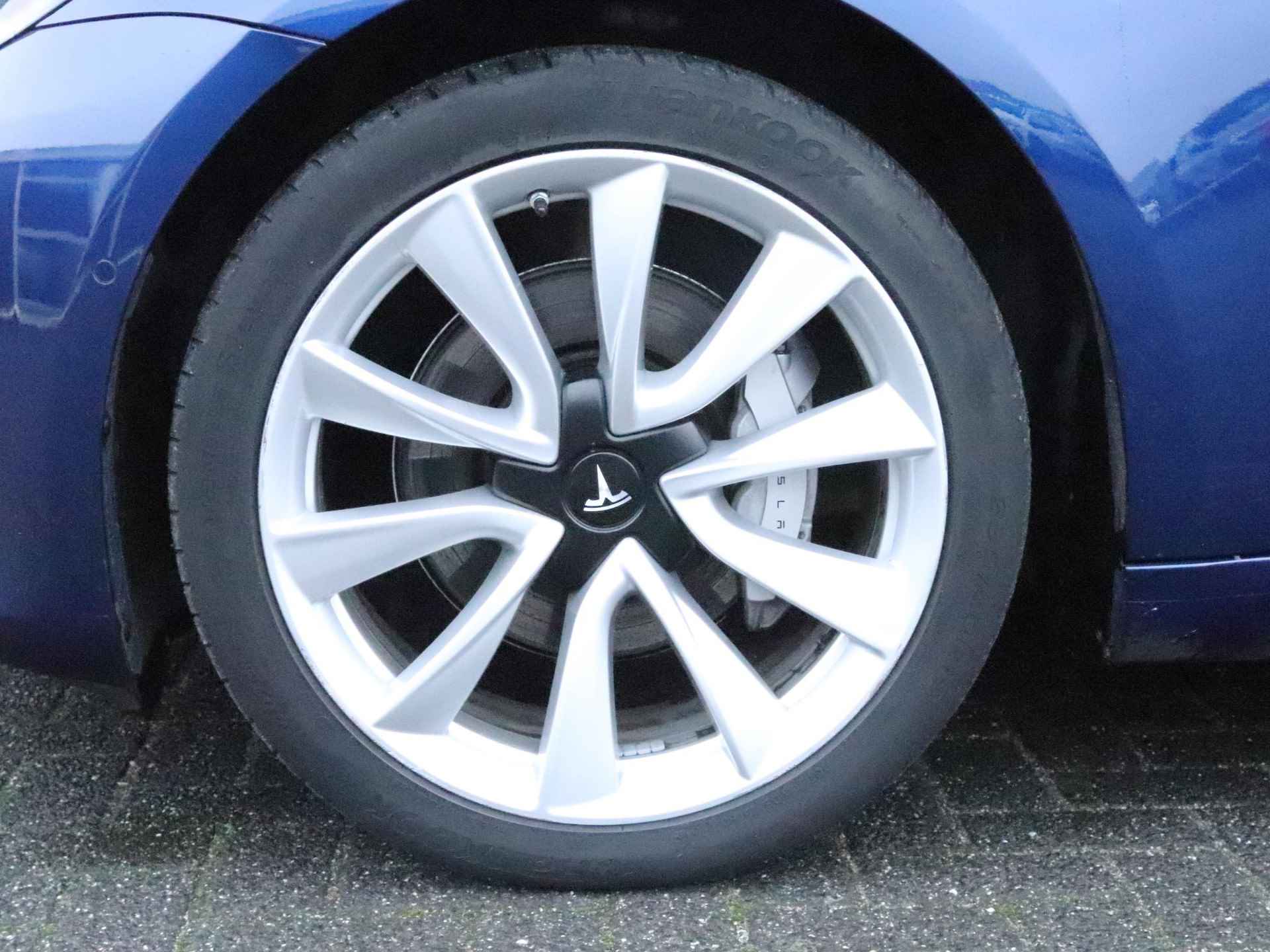 Tesla Model 3 Standard RWD Plus 60 kWh | Auto-pilot | 19" Licht-Metalen Velgen | - 19/36