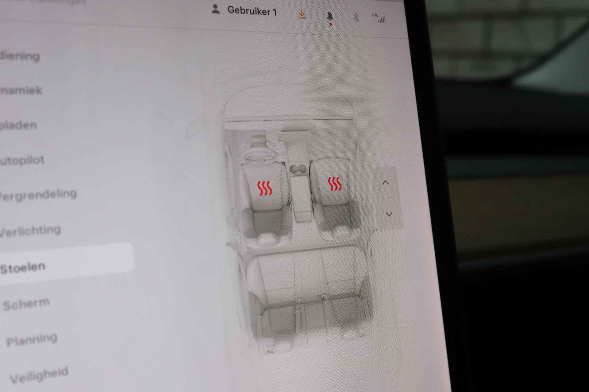 Tesla Model 3 Standard RWD Plus 60 kWh | Auto-pilot | 19" Licht-Metalen Velgen | - 22/36