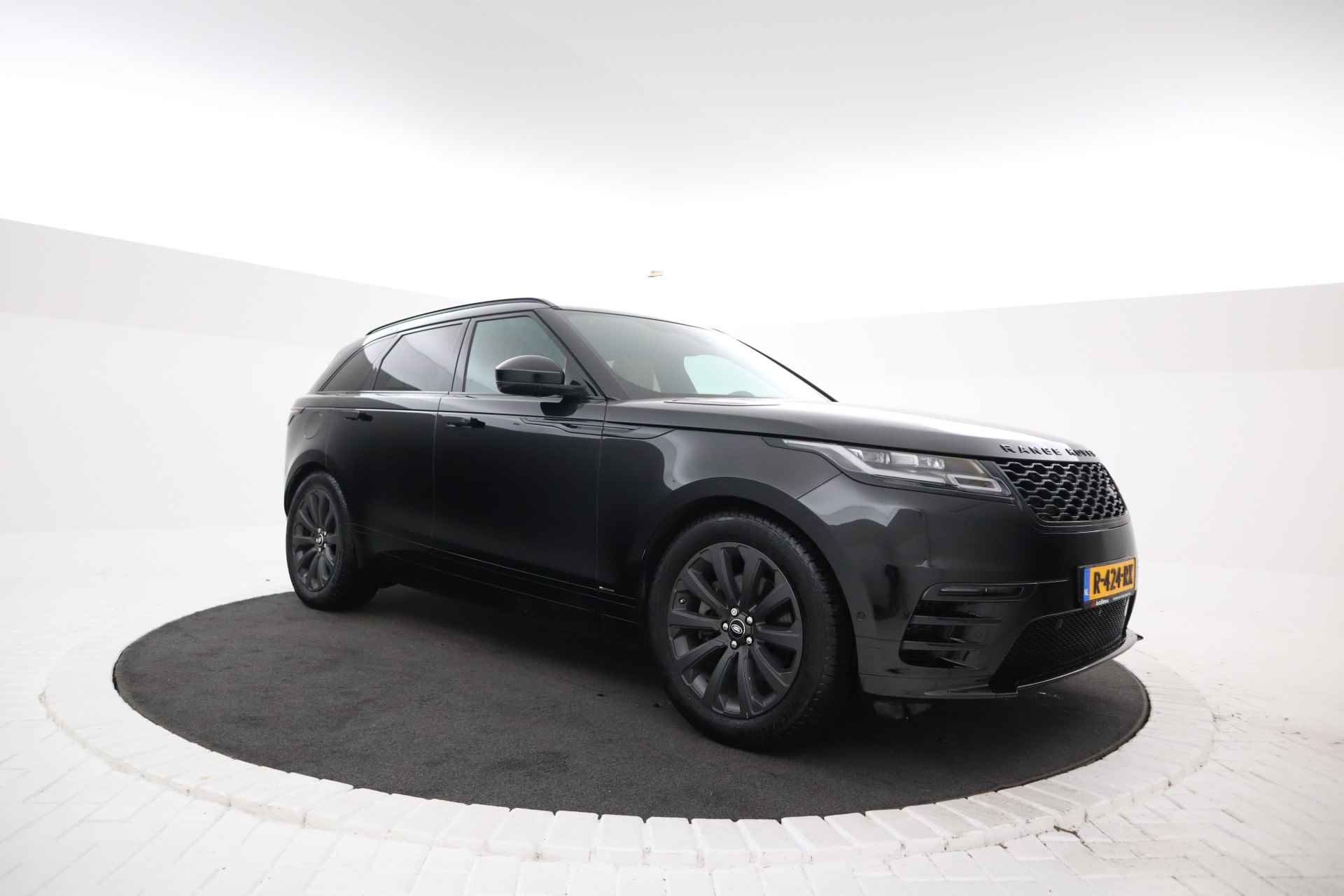 Land Rover Range Rover Velar 3.0 SDV6 AWD R-Dynamic Pano, Meridian, Virtual, Massage, Leer, Ventilatie - 3/40