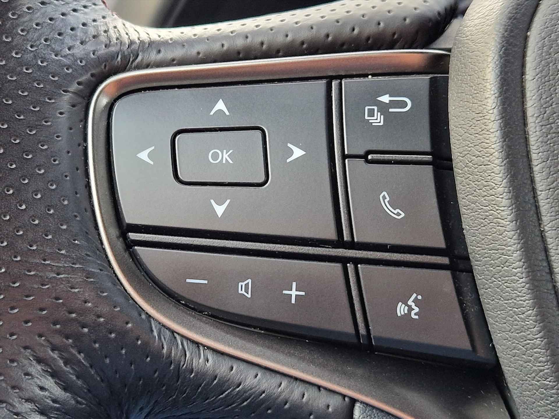 Lexus UX 250h F Sport First Edition Carplay - NL Auto - 23/34