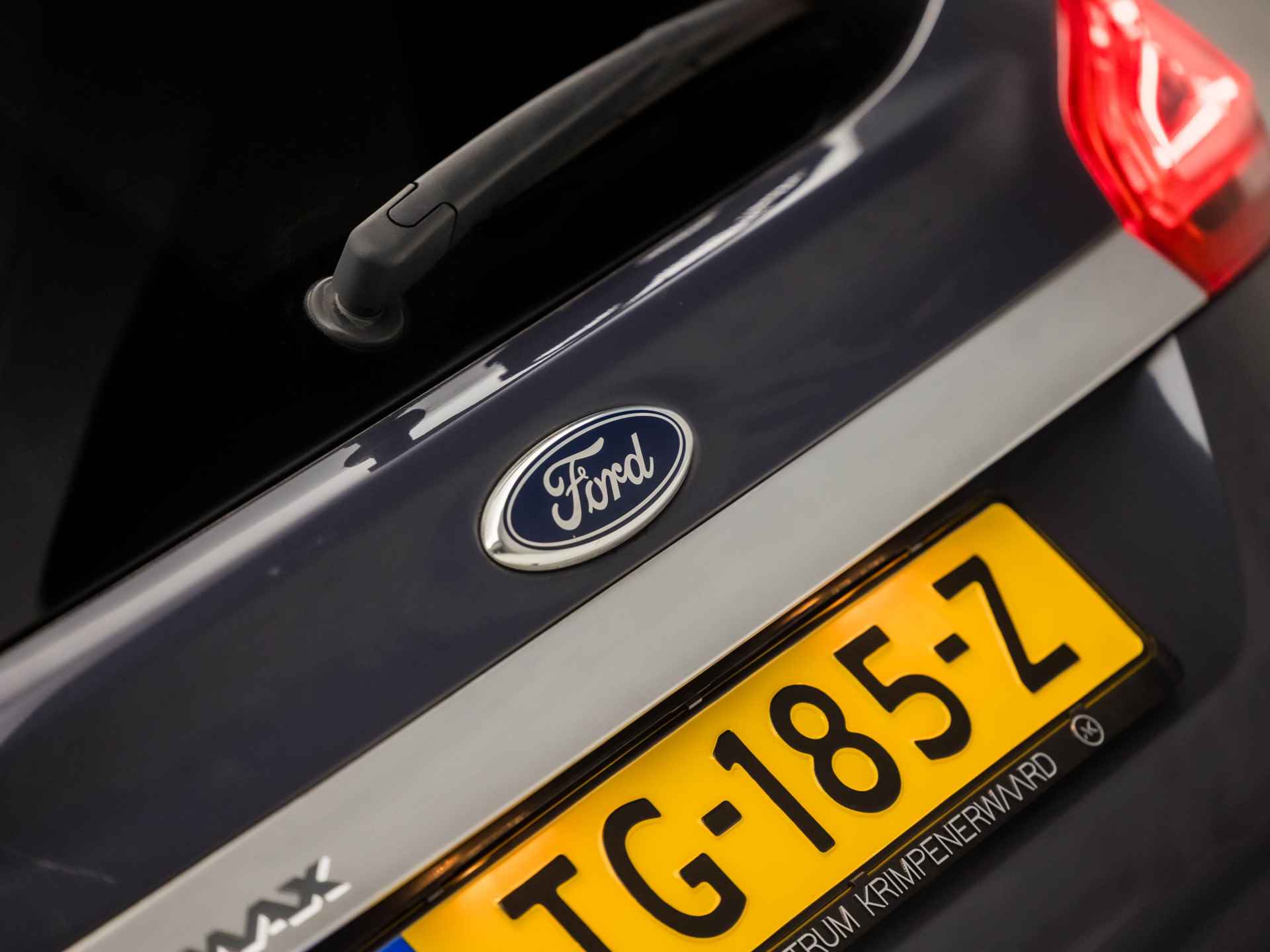 Ford S-Max 1.6 EcoBoost Titanium Sport 161Pk (NAVIGATIE, CLIMATE, ELEK SPORTSTOELEN, LEDER, CRUISE, LM VELGEN, PARKEERSENSOREN, TREKHAAK, NIEUWE APK, NIEUWSTAAT) - 27/33