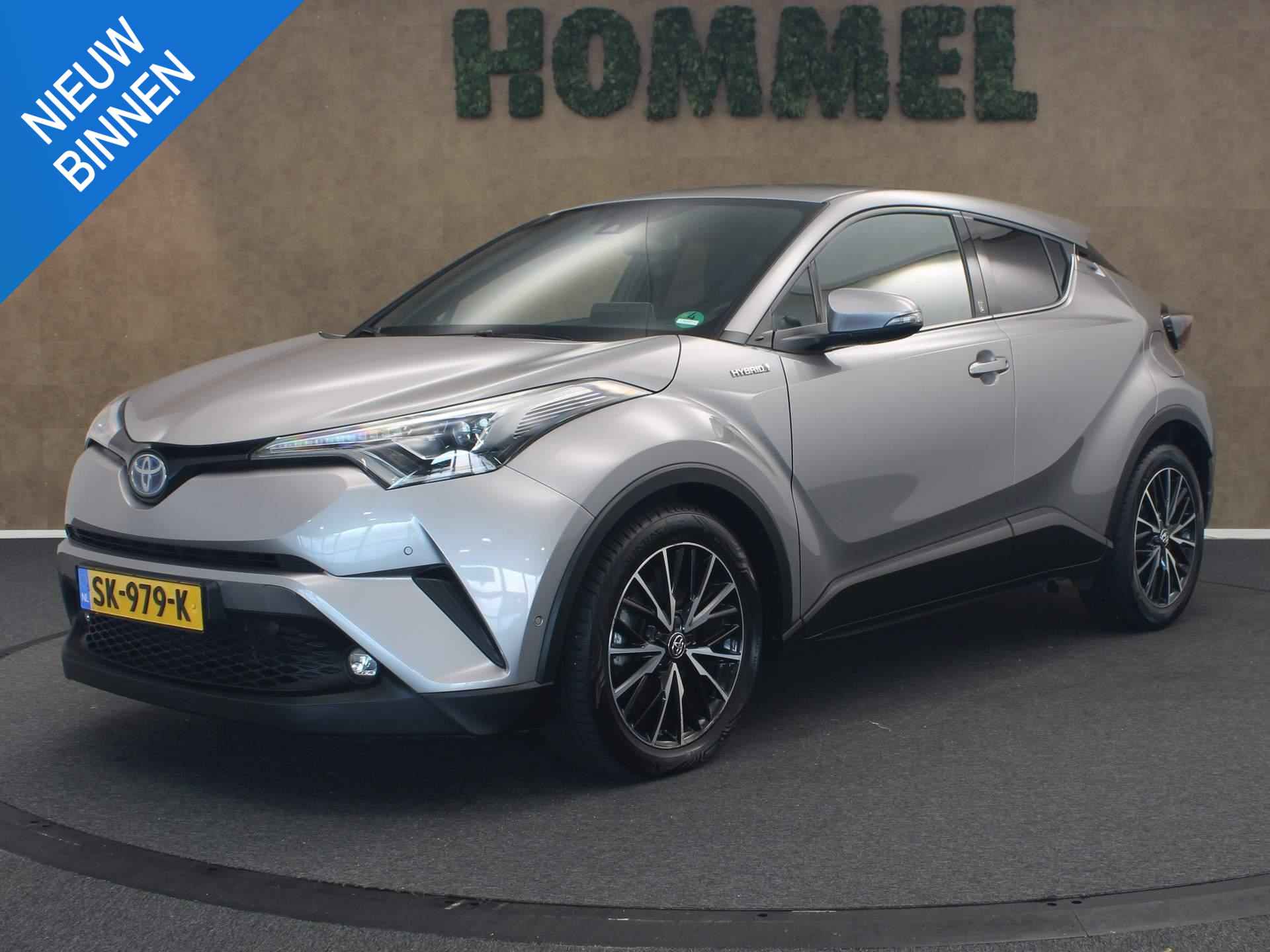 Toyota C-HR 1.8 Hybrid Dynamic  - NAVIGATIE - DODEHOEK DETECTIE - 18 INCH LICHT METALEN VELGEN - PARKEERASSISTENT - PARKEERSENSOREN VOOR/ ACHTER - VOORSTOELEN VERWARMD - CLIMATE CONTROL - 1/44