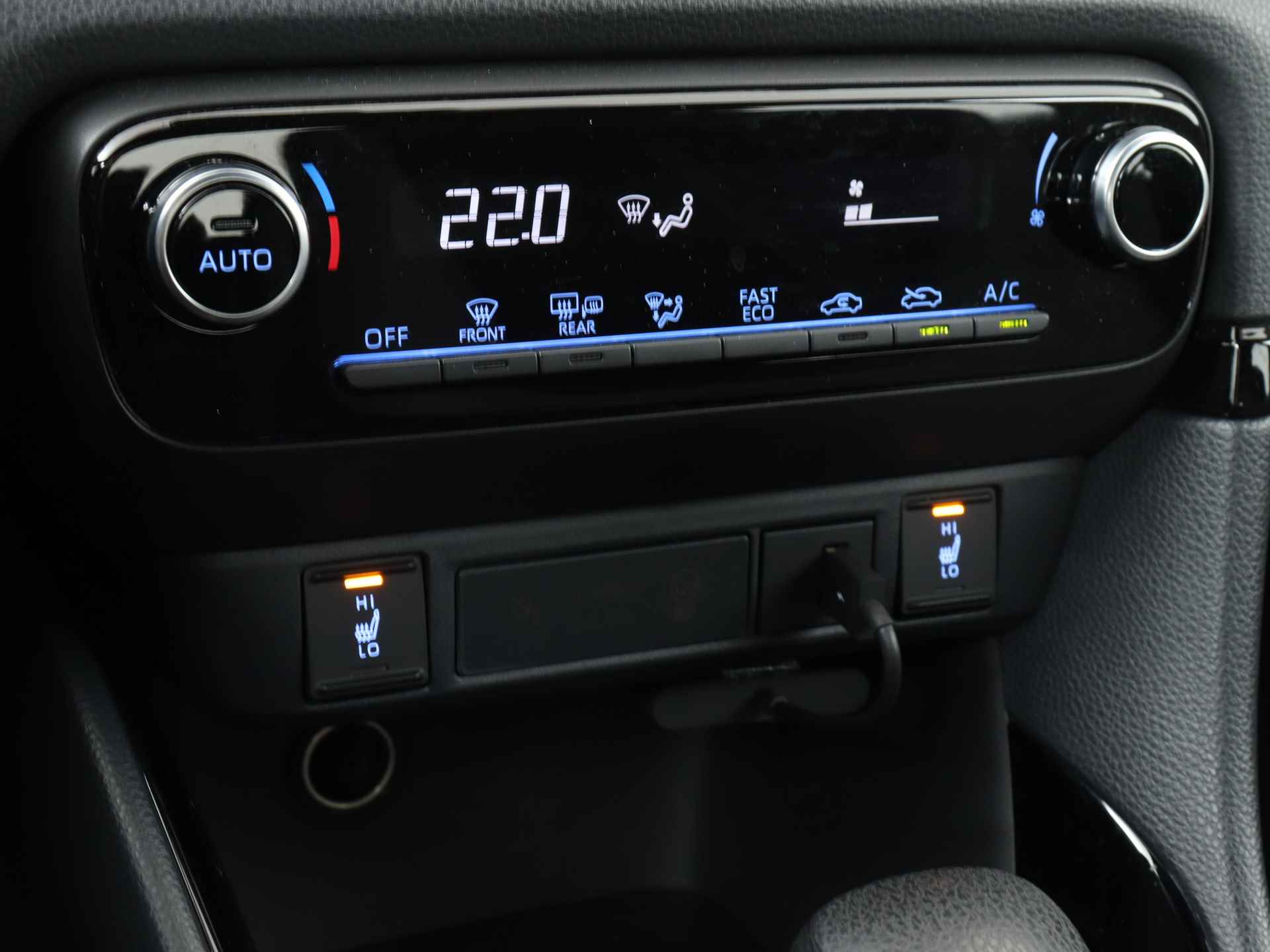 Toyota Yaris 1.5 Hybrid Tokyo Spirit Limited | Parkeersensoren | Smart-Entry | My T-app | LED Verlichting | - 12/44