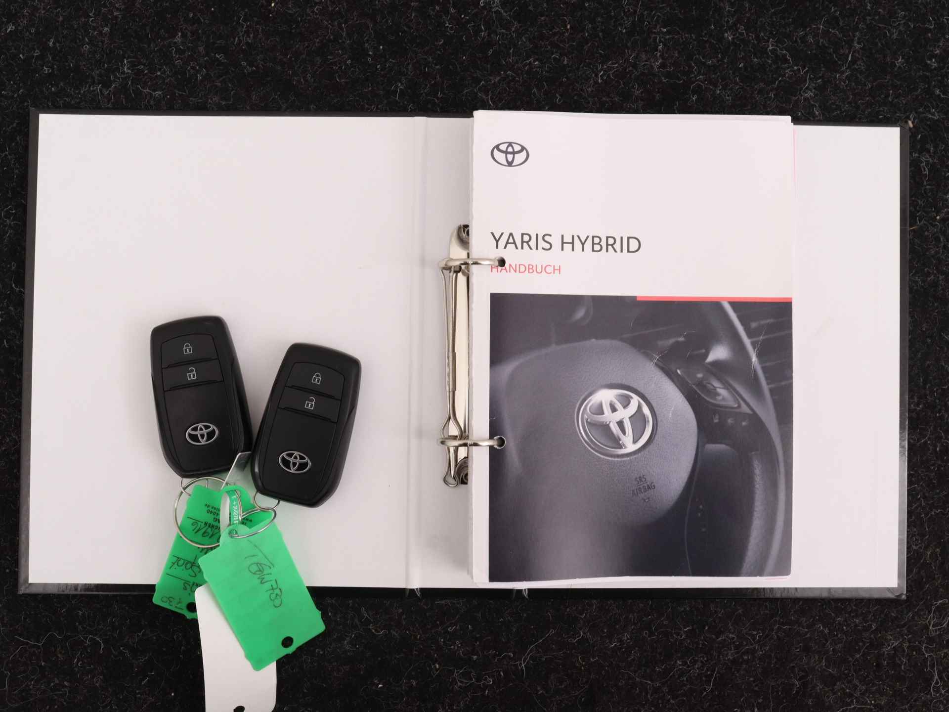 Toyota Yaris 1.5 Hybrid Tokyo Spirit Limited | Parkeersensoren | Smart-Entry | My T-app | LED Verlichting | - 14/44