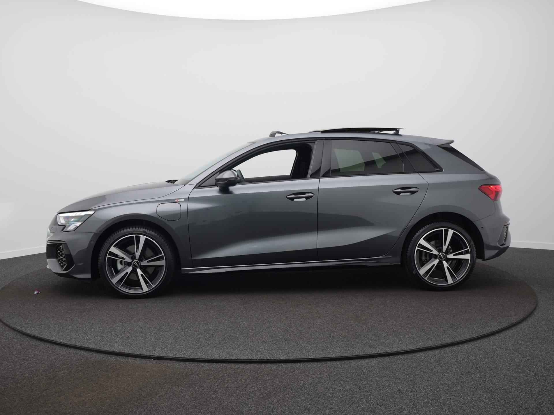 Audi A3 Sportback 40 TFSIe S Edition Navi | Clima | Adaptive Cruise | S-Line | Panoramadak | LED | Stoelverwarming - 9/39