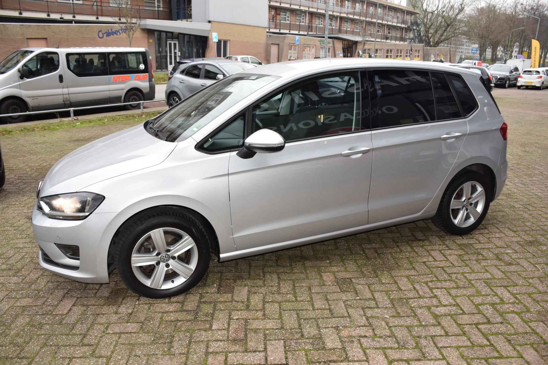 Volkswagen Golf Sportsvan 1.2 TSI Highline, DSG AUTOMAAT, Airco, Pdc, Front assist, Usb-Aux, Electr. ramen en spiegels. stoel verw - 4/60