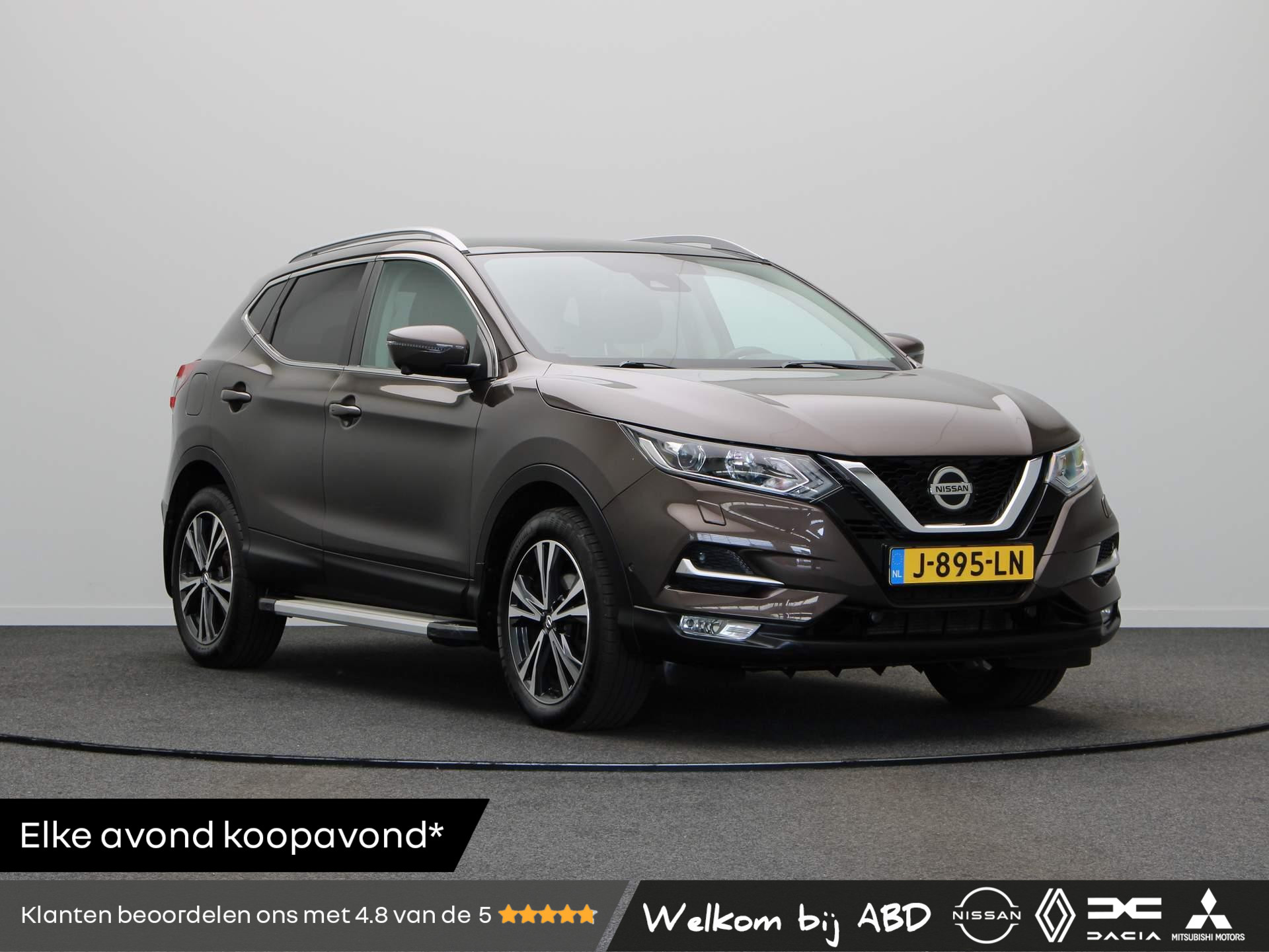 Nissan Qashqai 115pk N-Connecta | Trekhaak | Panoramadak | Stoelverwarming | Navigatie |