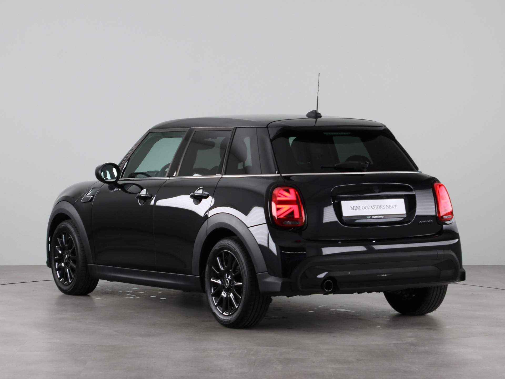 MINI 5-deurs Cooper Camden Edition Aut. - 12/23