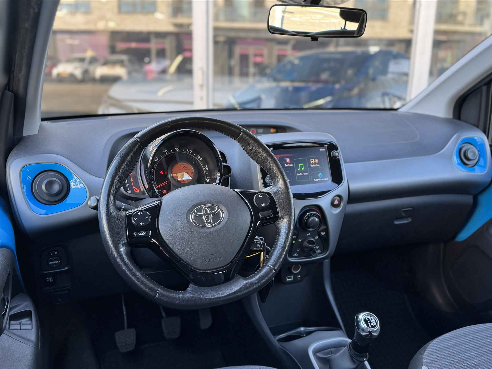 Toyota Aygo 1.0 VVT-i x-joy | Apple carplay/Android auto, Lichtmetalen velgen, Airco, Bluetooth, Stuurbediening - 10/27