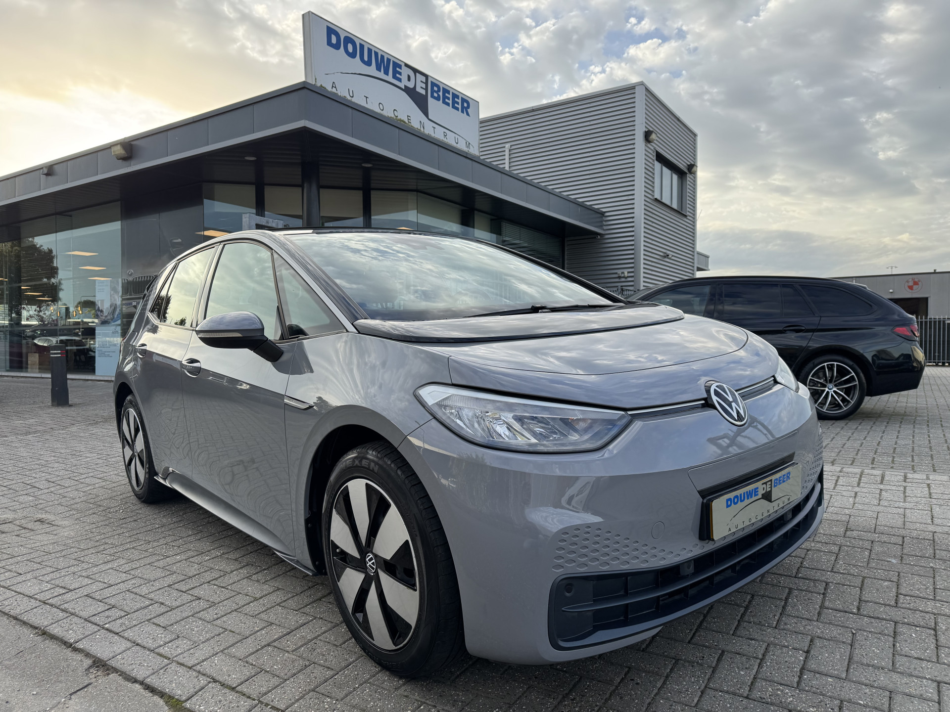 Volkswagen ID.3 Pure 45 kWh ( prijs incl. susbsidie € 19.750,--) Adapt. Cruise | Stoelverw. | LED