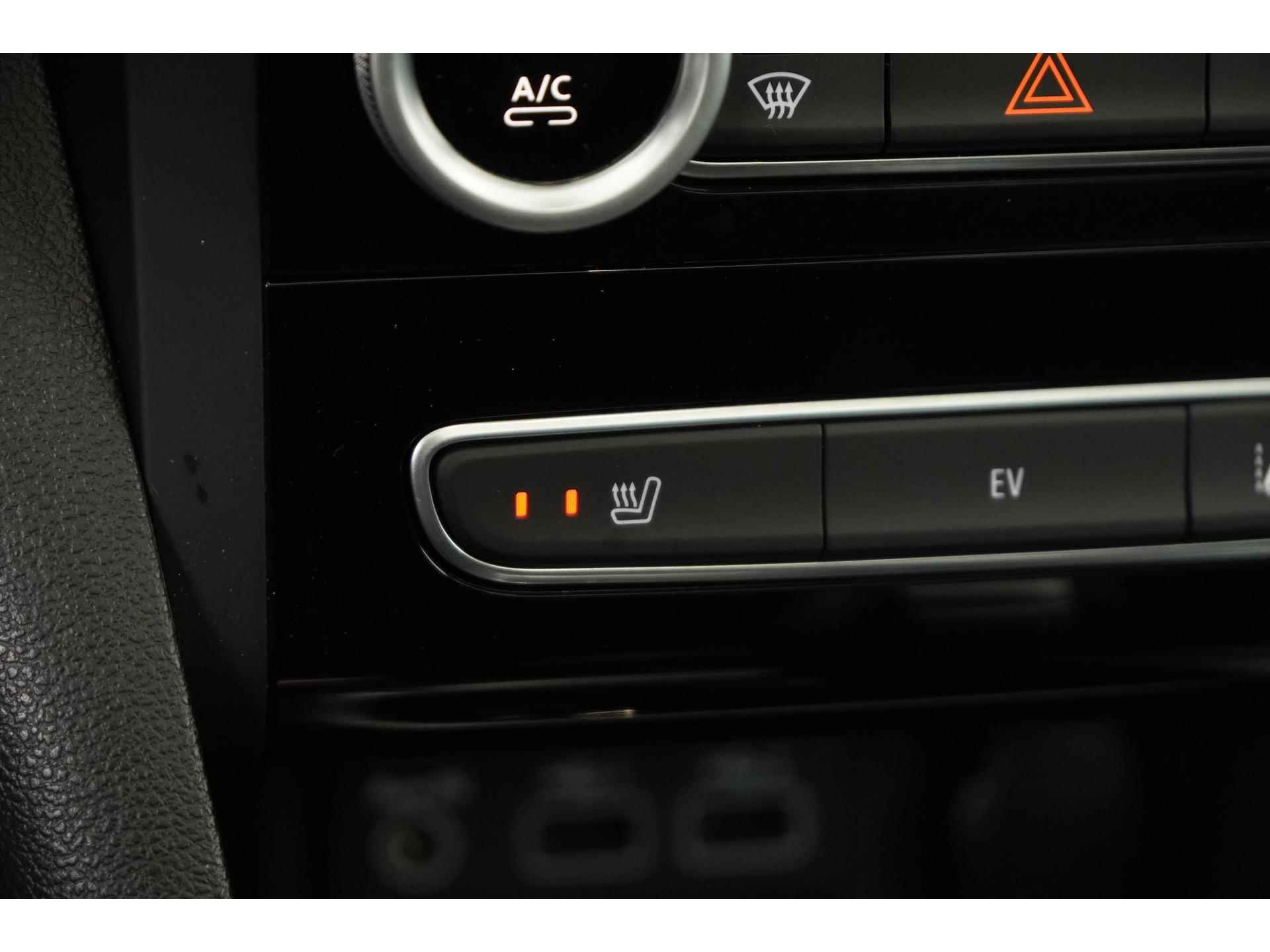 Renault Mégane 1.6 E-Tech Plug-In Hybrid 160 R.S. Line | Schuifdak | Zondag Open! - 41/46