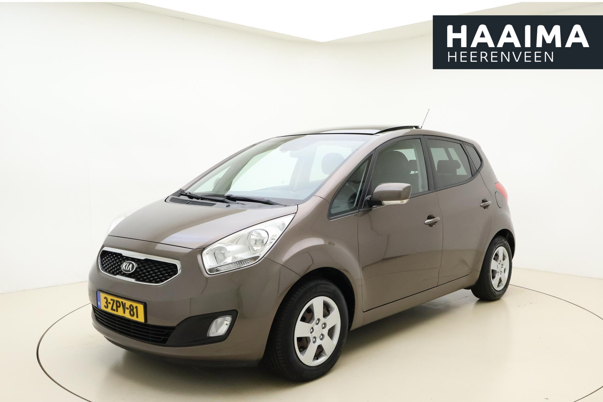 Kia Venga 1.4 CVVT 90pk Vibe | Climate control | Cruise control | Navigatie | Schuif/kantel dak | Nette auto met hoge instap / zit