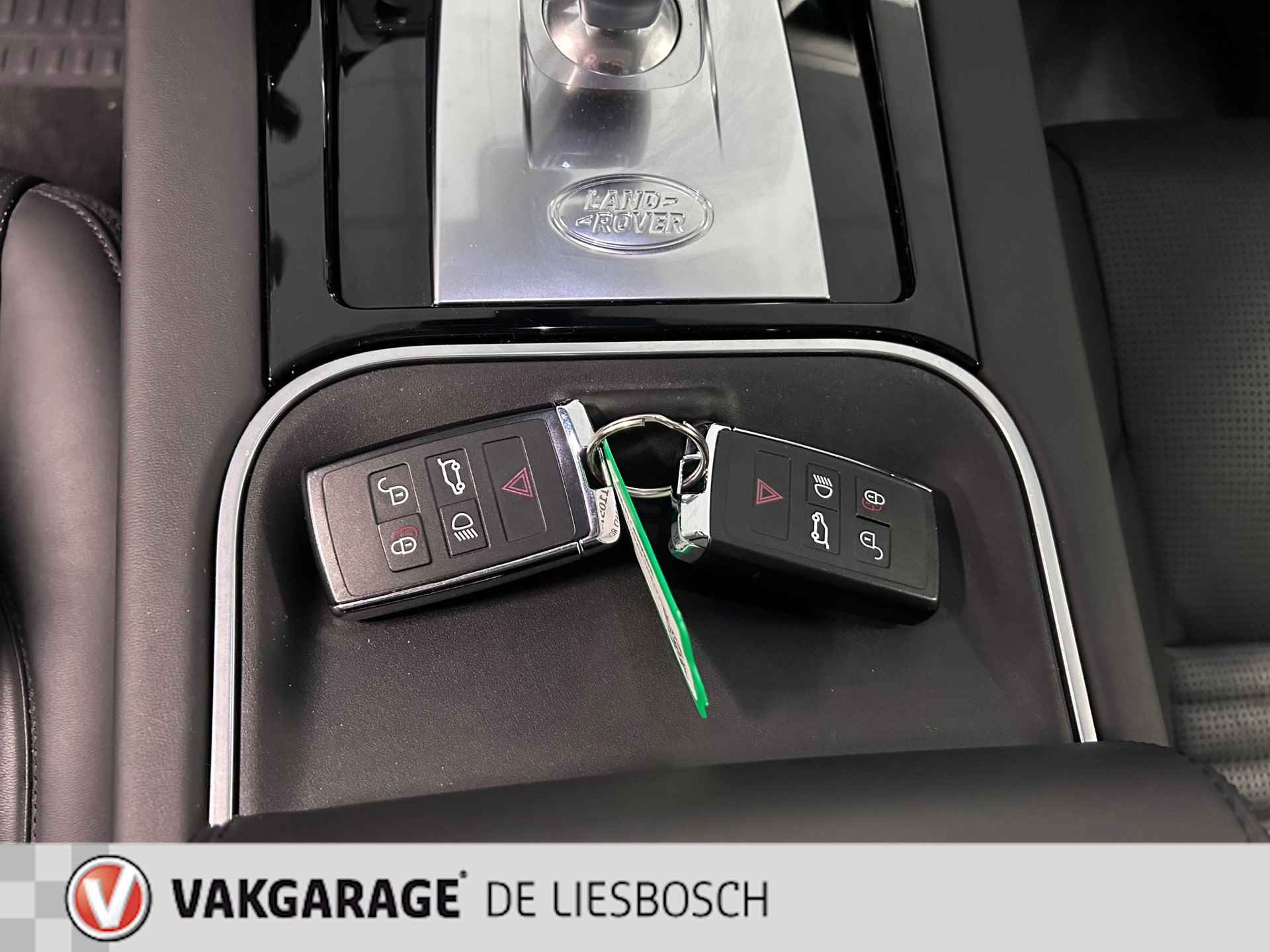 Land Rover Discovery Sport P300e 1.5 HSE PHEV/Panorama-dak/Leder/360 camera/Meridian/stoel koeling+verwarming/20inch - 33/51