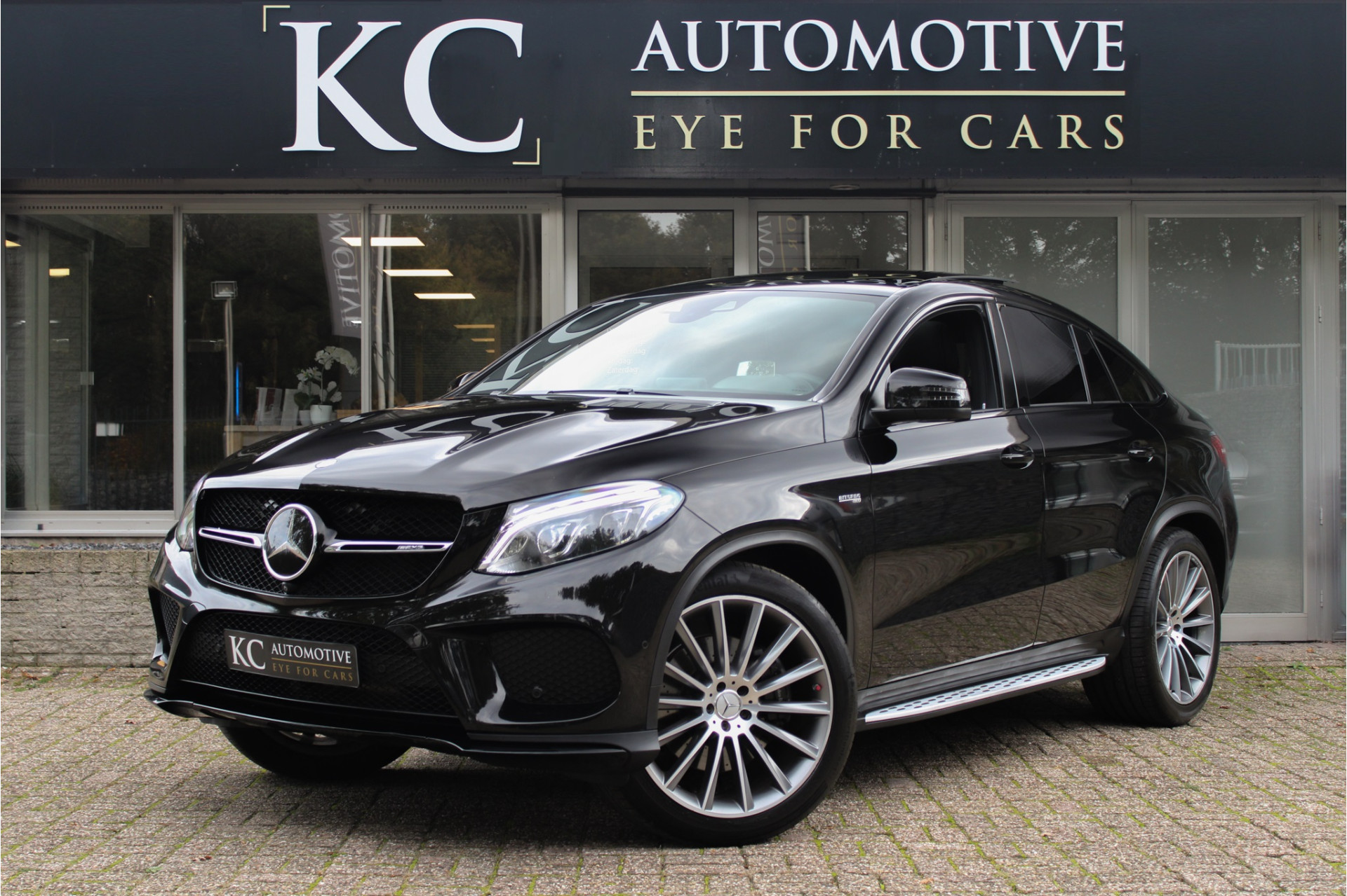 Mercedes-Benz GLE AMG 43 4MATIC | Pano | H/K | HuD |