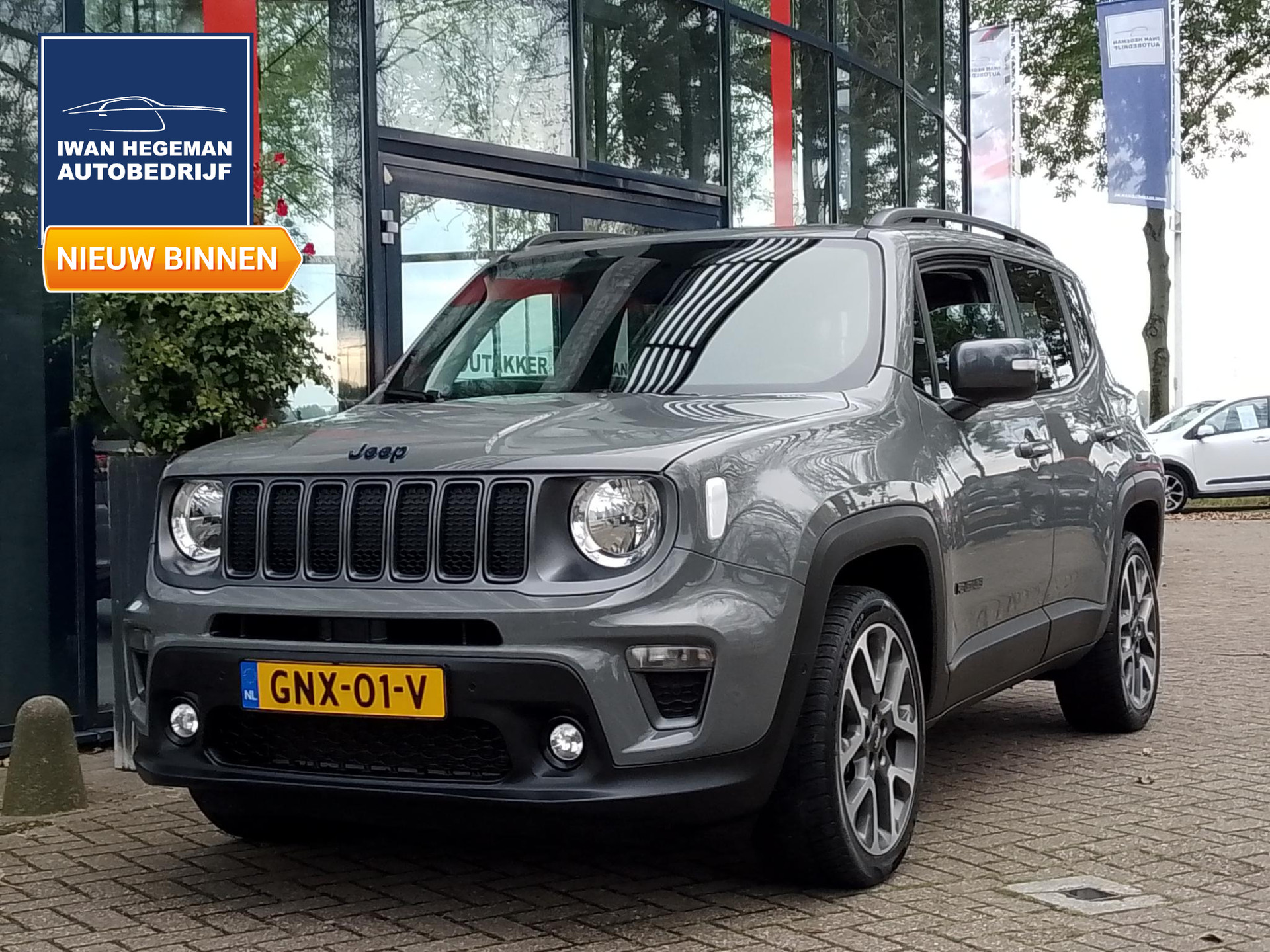 Jeep Renegade 4xe 240 Plug-in Hybrid Electric S | Navigatie | Climate Control | Cruise Control | PDC + Camera