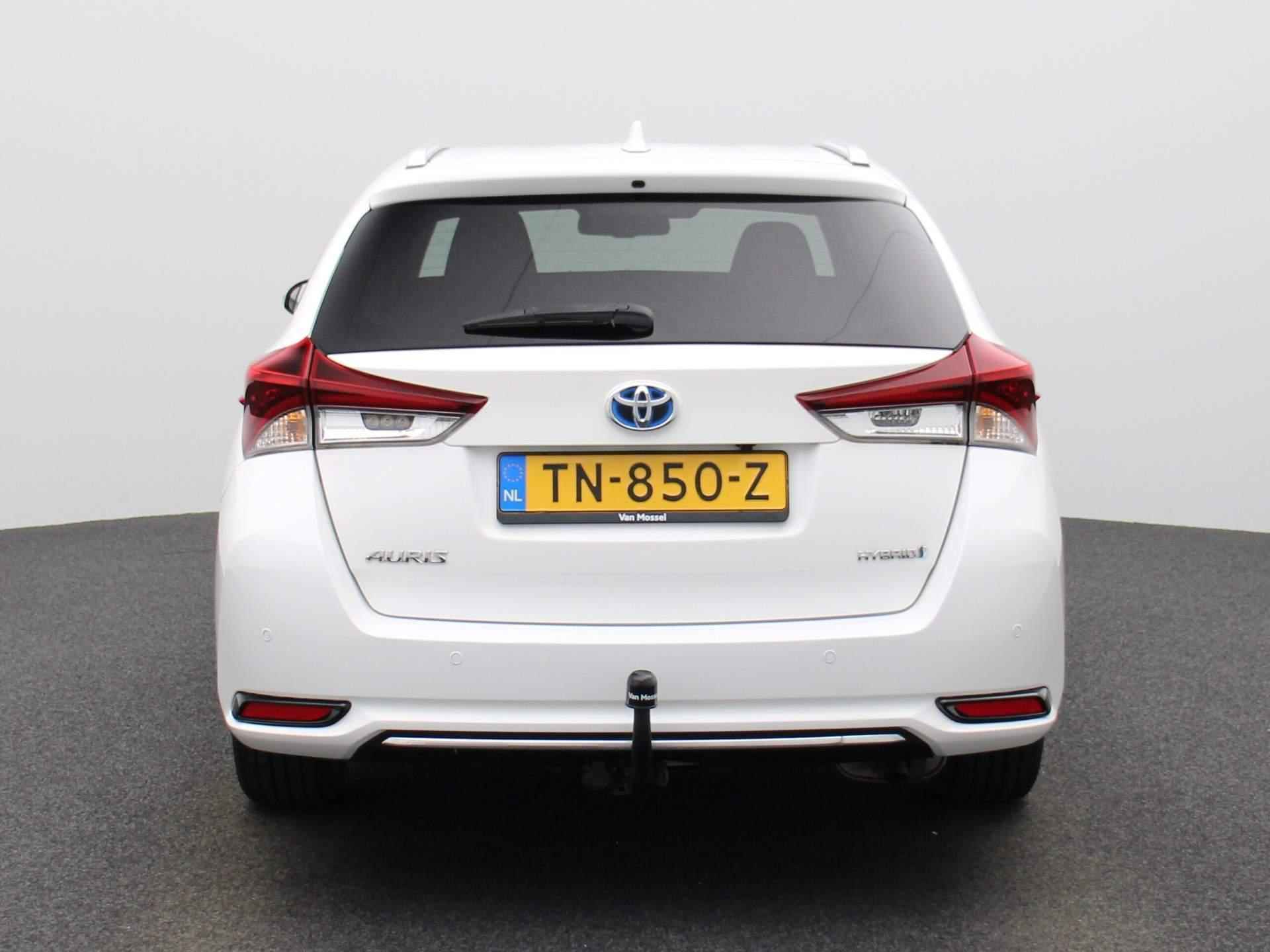 Toyota Auris Touring Sports 1.8 Hybrid Energy Plus | Navigatie | Climate-Control | Camera | Cruise-Control | Trekhaak | - 5/37