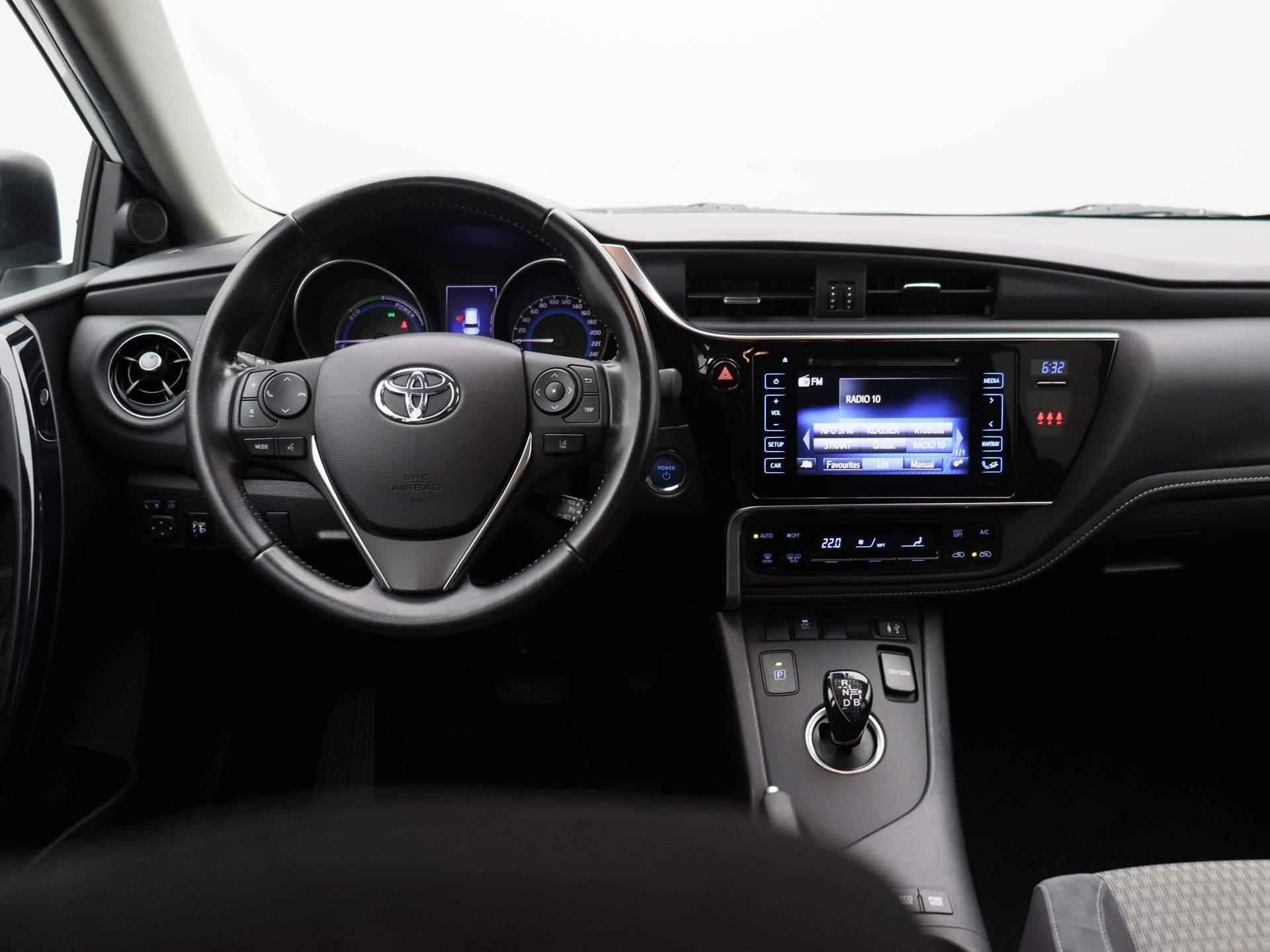 Toyota Auris Touring Sports 1.8 Hybrid Energy Plus | Navigatie | Climate-Control | Camera | Cruise-Control | Trekhaak | - 7/37