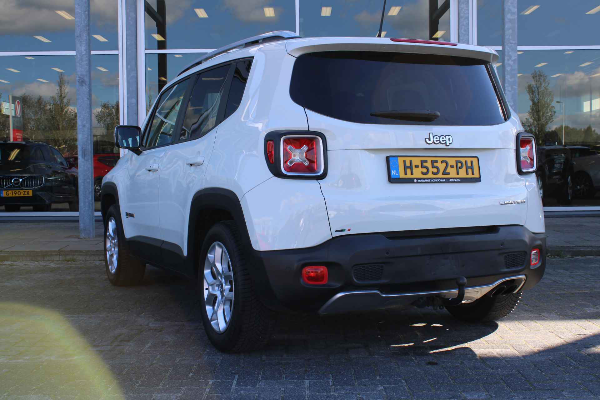 Jeep Renegade 1.4 MultiAir Limited Cruise Control / Climate Control / Bluetooth / Trekhaak / Stoelverwarming - 4/67