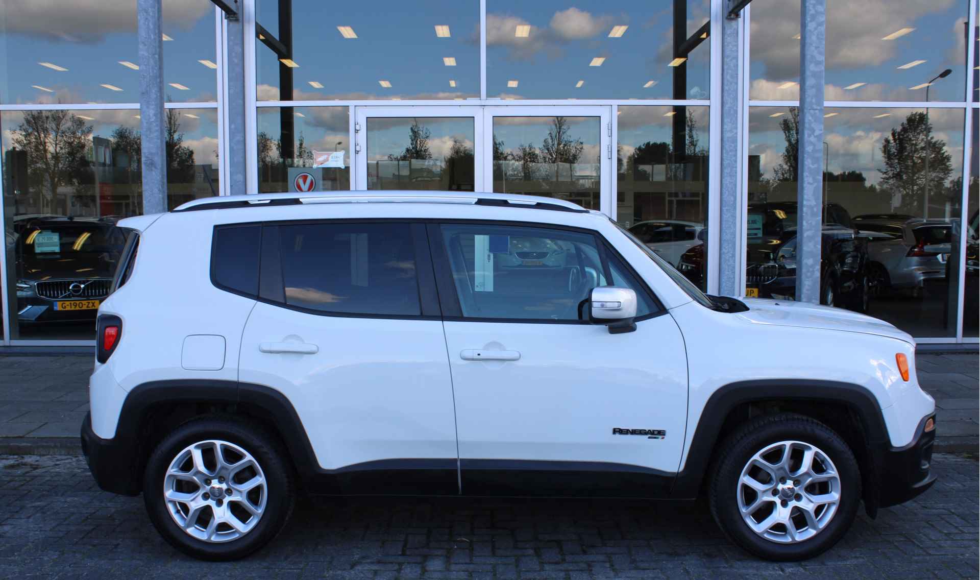 Jeep Renegade 1.4 MultiAir Limited Cruise Control / Climate Control / Bluetooth / Trekhaak / Stoelverwarming - 32/67