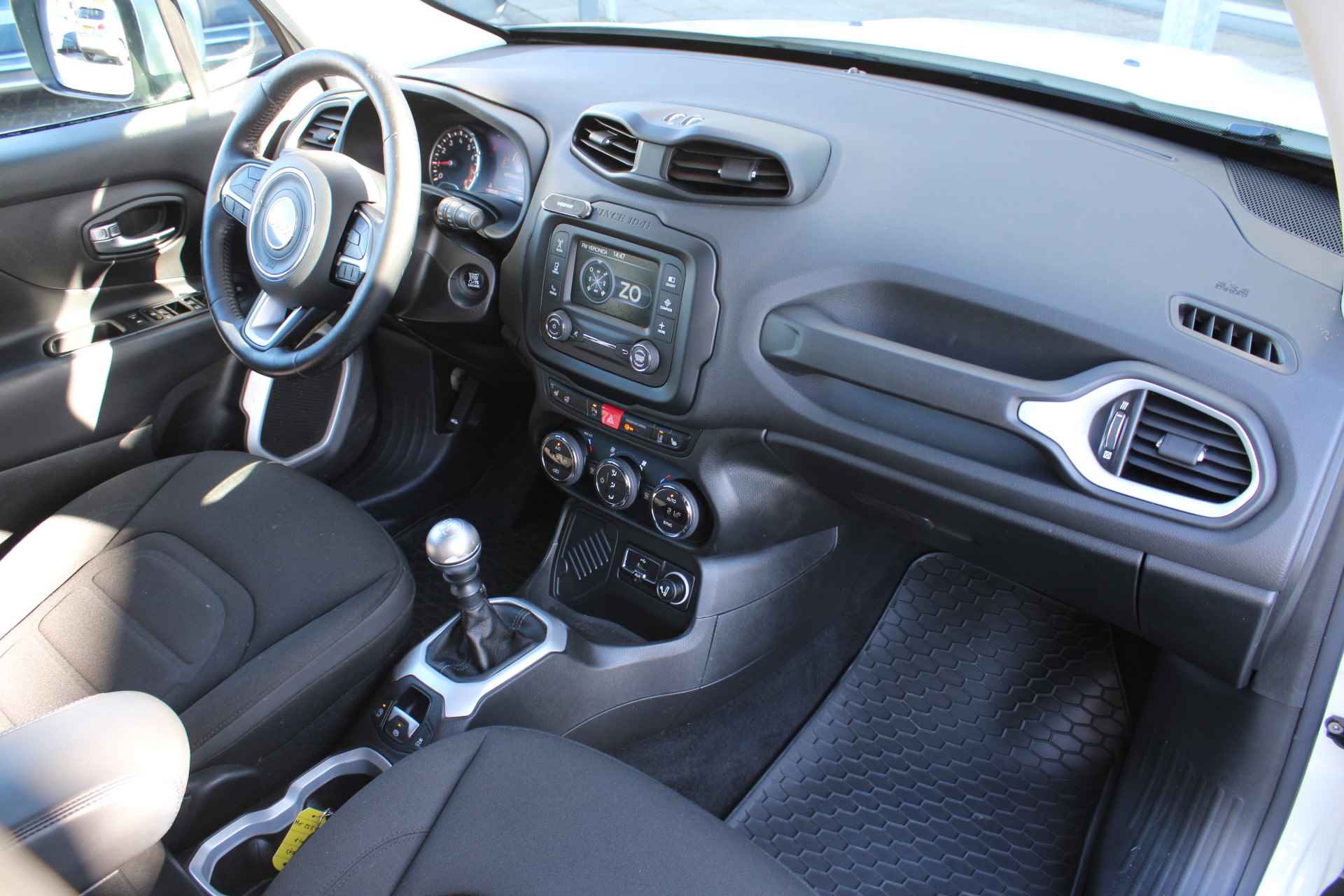 Jeep Renegade 1.4 MultiAir Limited Cruise Control / Climate Control / Bluetooth / Trekhaak / Stoelverwarming - 48/67