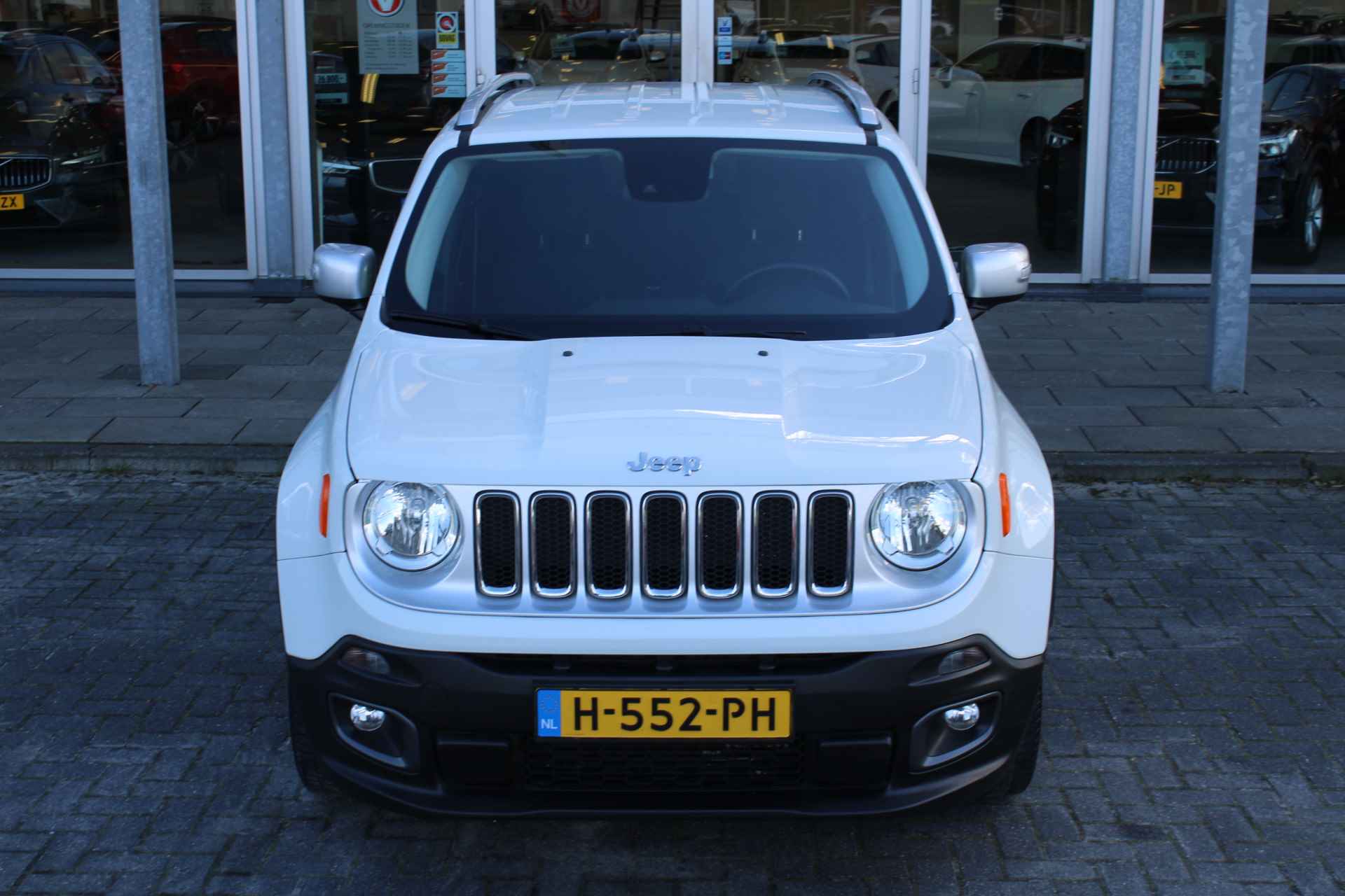 Jeep Renegade 1.4 MultiAir Limited Cruise Control / Climate Control / Bluetooth / Trekhaak / Stoelverwarming - 64/67