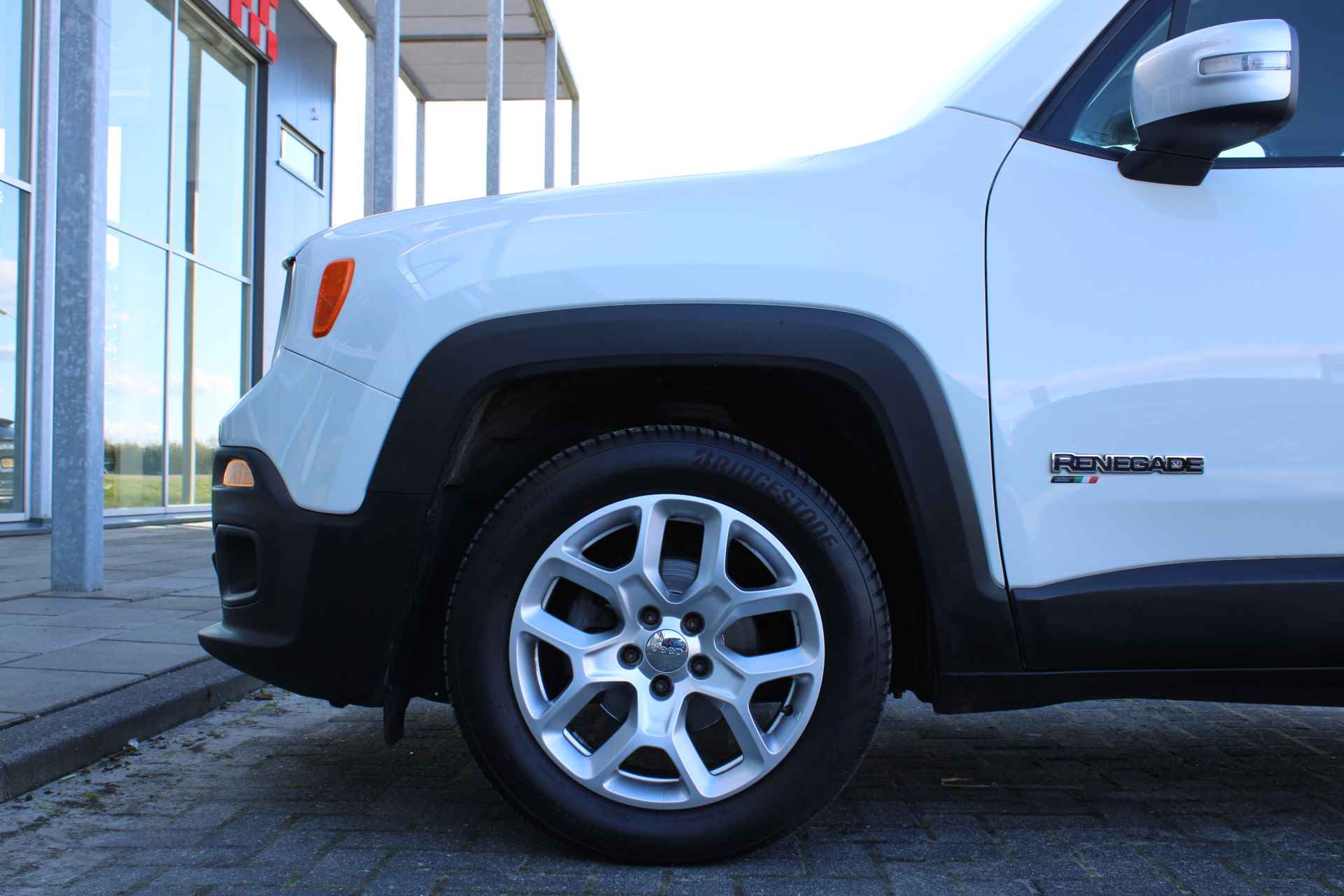 Jeep Renegade 1.4 MultiAir Limited Cruise Control / Climate Control / Bluetooth / Trekhaak / Stoelverwarming - 65/67