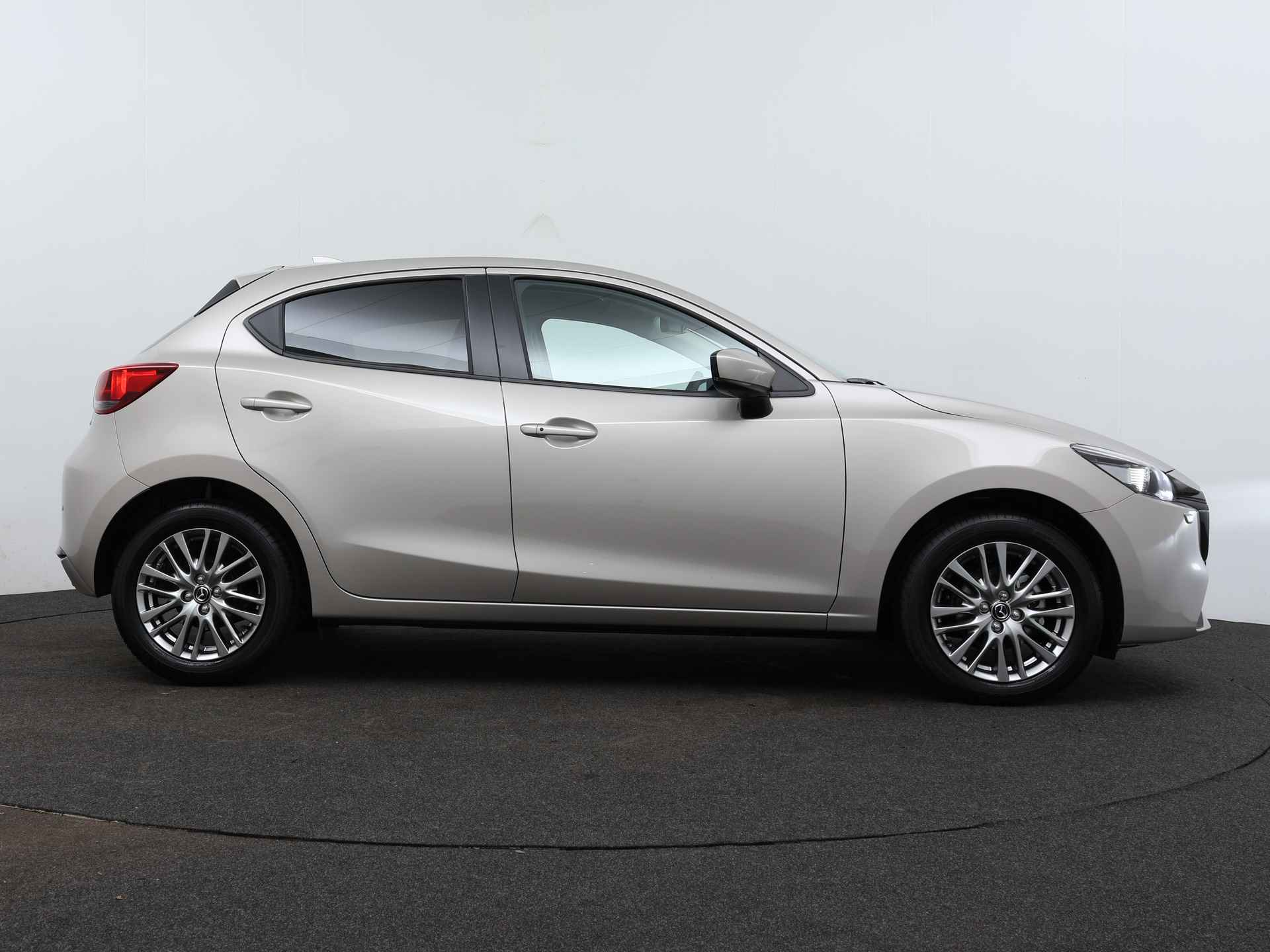 Mazda 2 1.5 e-SkyActiv-G 90 Exclusive-Line | Voorraadvoordeel - 12/33