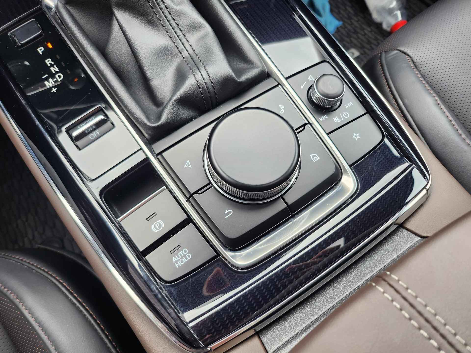 Mazda CX-30 Automaat 2.0 e-Sky-X 186 Luxury Black Edition /I-Activsense/Sunroof/1e eigenaar/Dealeronderhouden/Navi/ECC/360 camera/CarPlay - 20/42