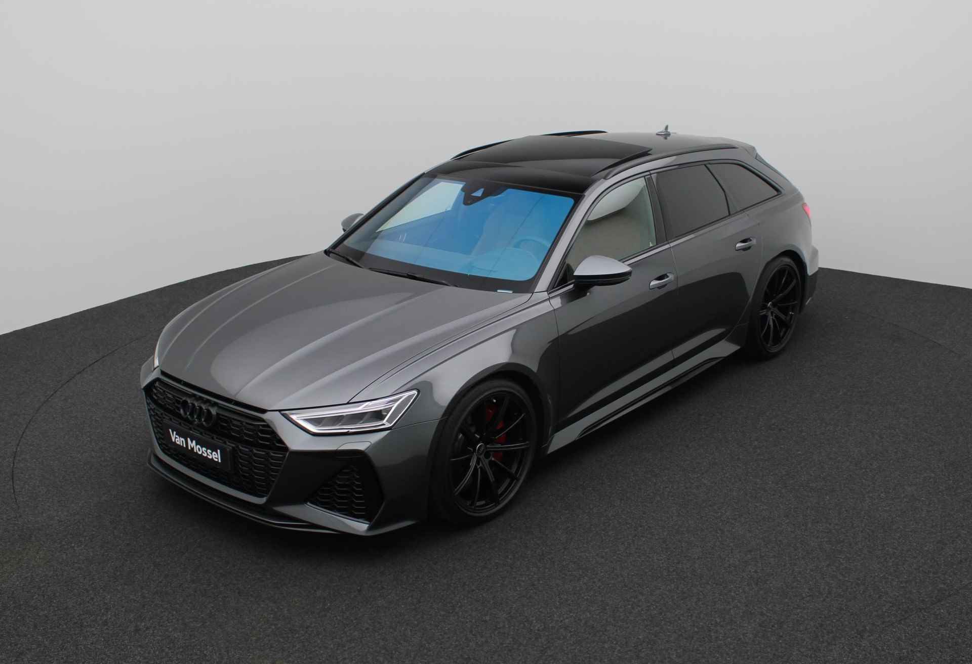 Audi RS6 Avant TFSI quattro 600 PK | RS-sportuitlaatsysteem | RS-dynamiekpakket | RS adaptive air suspension | Panoramadak | Zwart Optiek Plus | Navigatie plus | Soft Close | Virtual cockpit | Zwenkbare trekhaak | Valcona Leder Cognac  | Memory seats | Stoelventilatie | Stoelverwarming | Lichtmetalen velgen | Bang & Olufsen | - 2/58