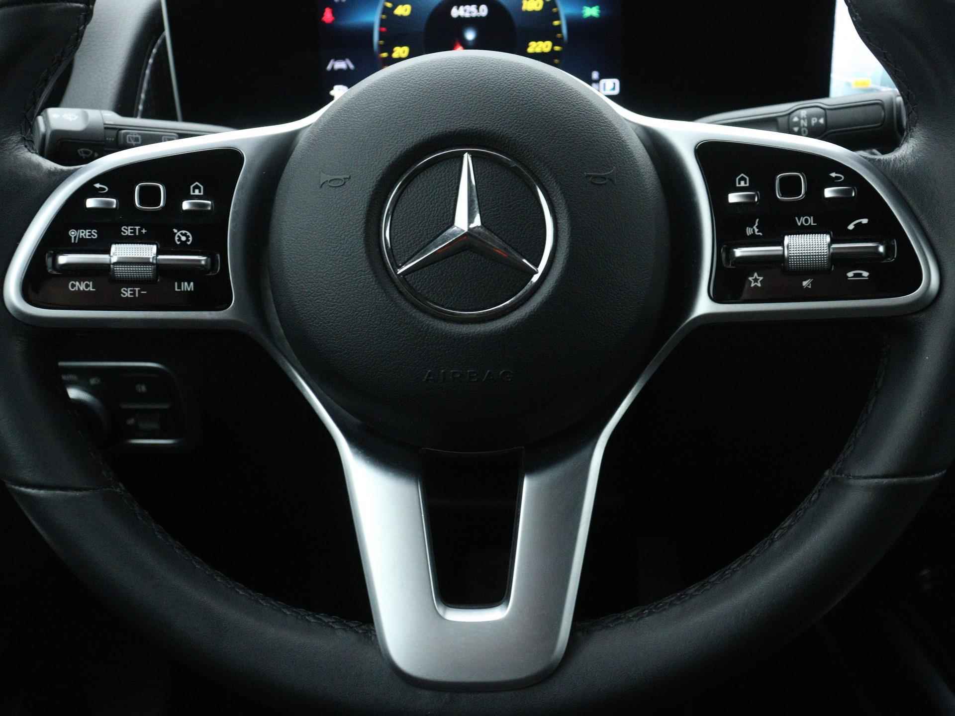 Mercedes-Benz GLB 200 Business Solution Luxury FULL-LED CAMERA VIRTUAL-COCKPIT CRUISE - 31/42