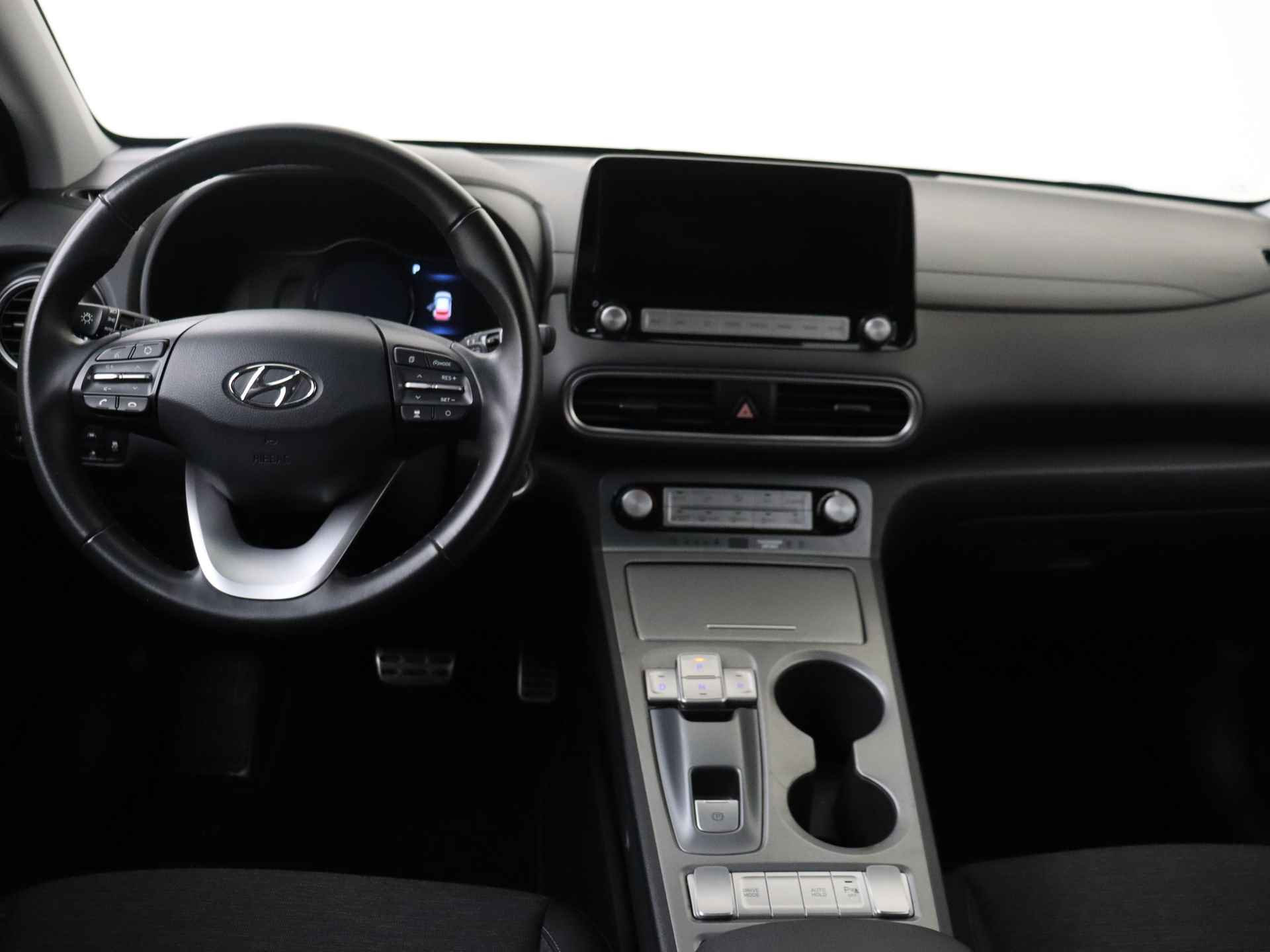 Hyundai KONA EV Comfort 64 kWh Krell Audio | Navigatie | Camera | Compleet! - 6/37