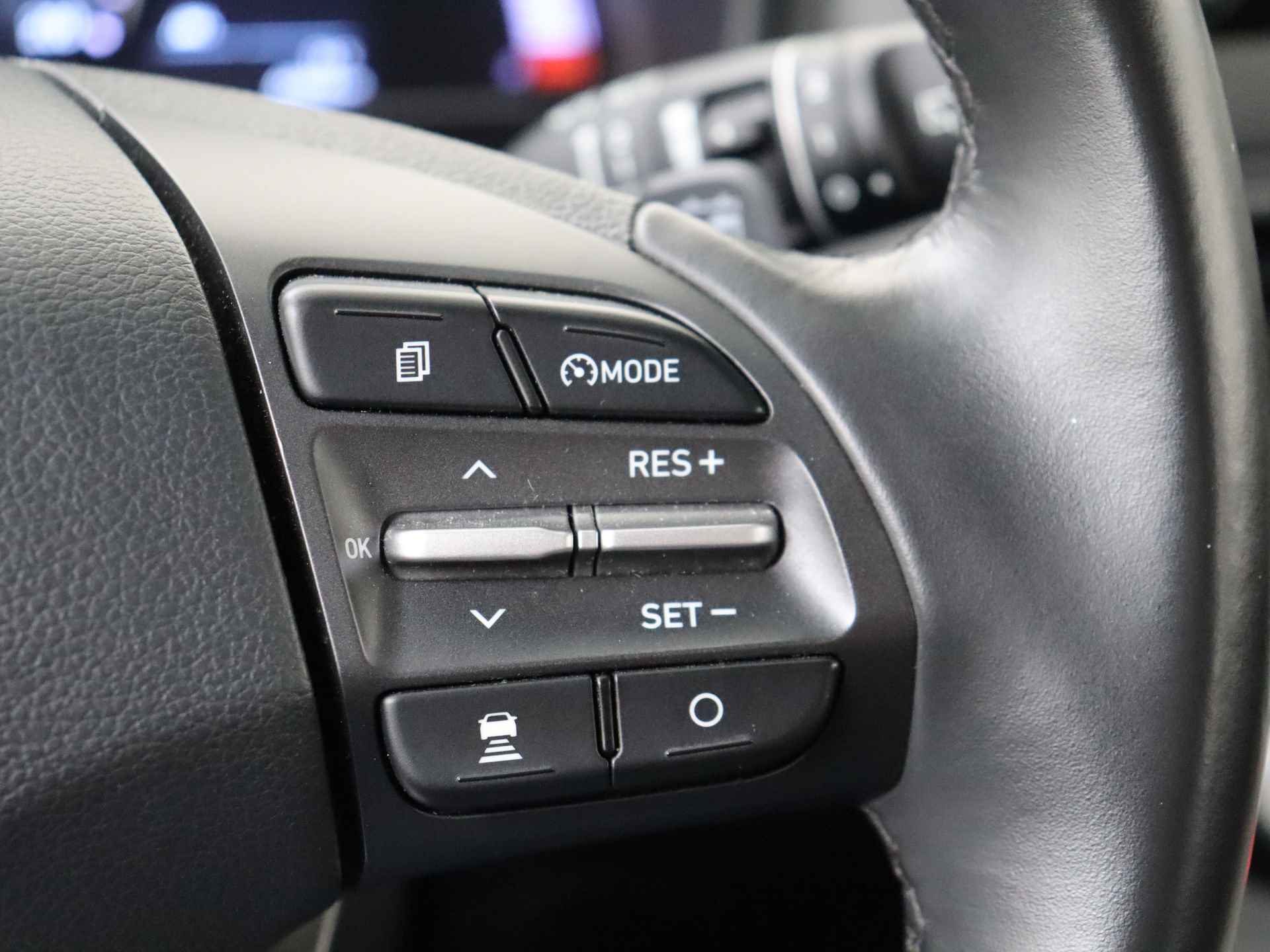 Hyundai KONA EV Comfort 64 kWh Krell Audio | Navigatie | Camera | Compleet! - 22/37